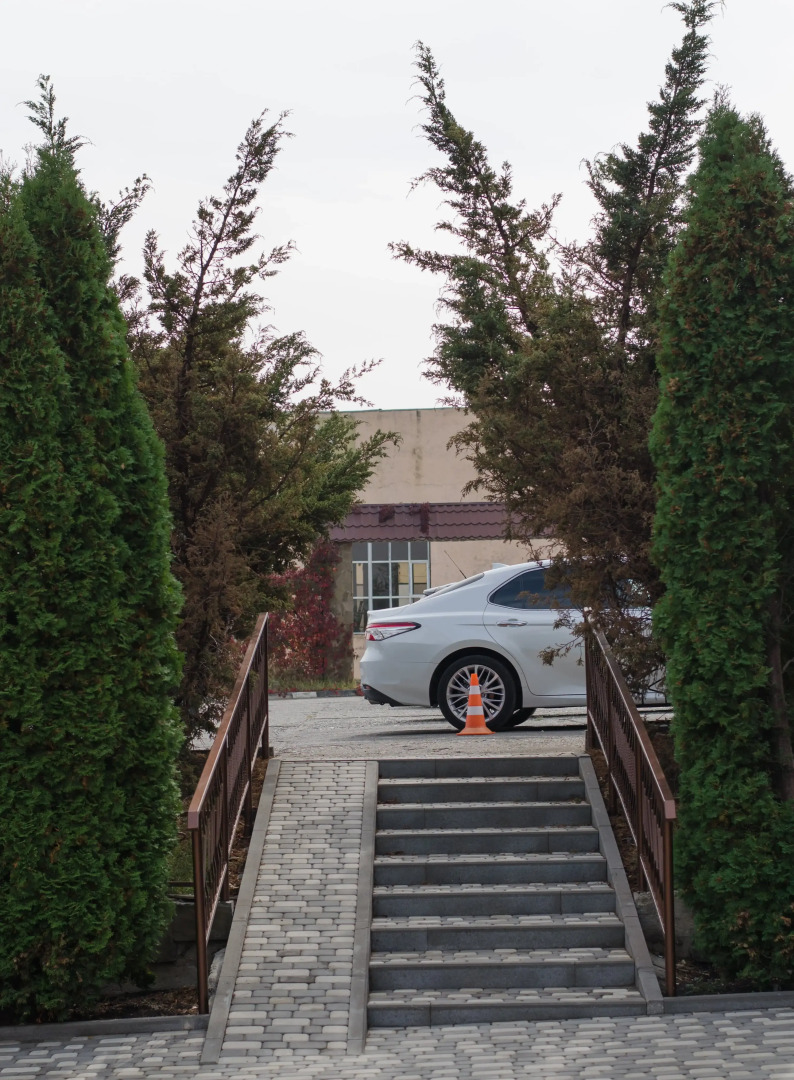 Отель Загородный Монест