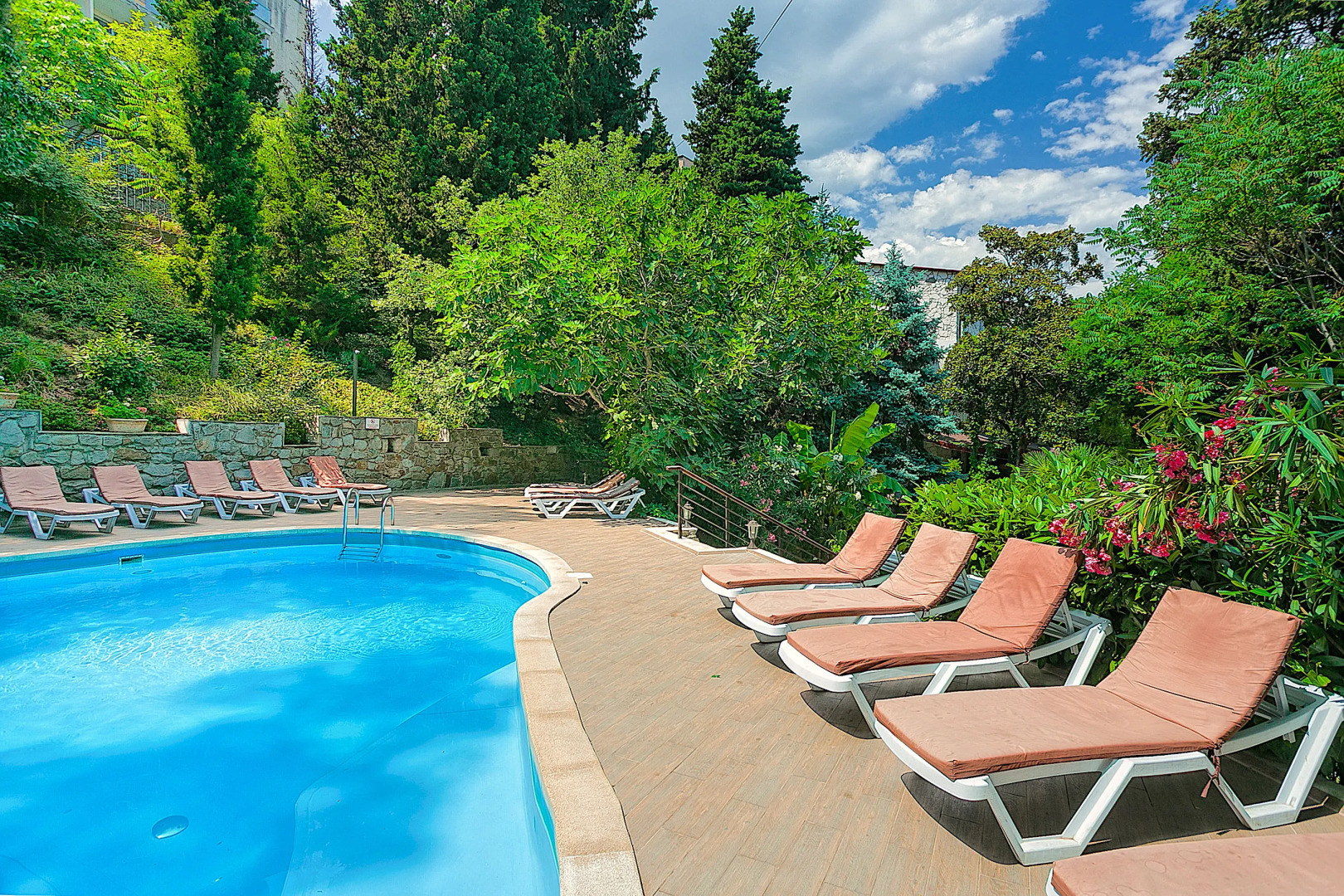 Отель Муссон