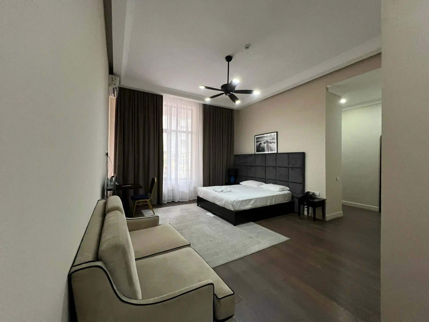 Отель Madison Ave