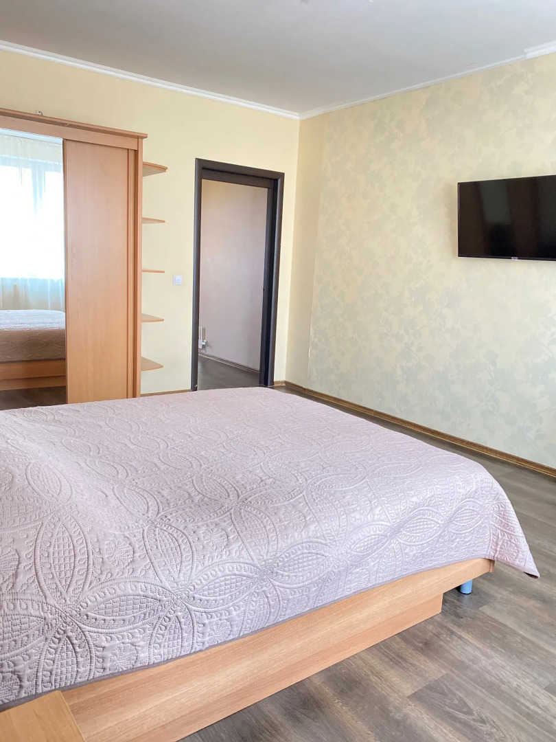 Апартаменты Большая двухкомнатная квартира