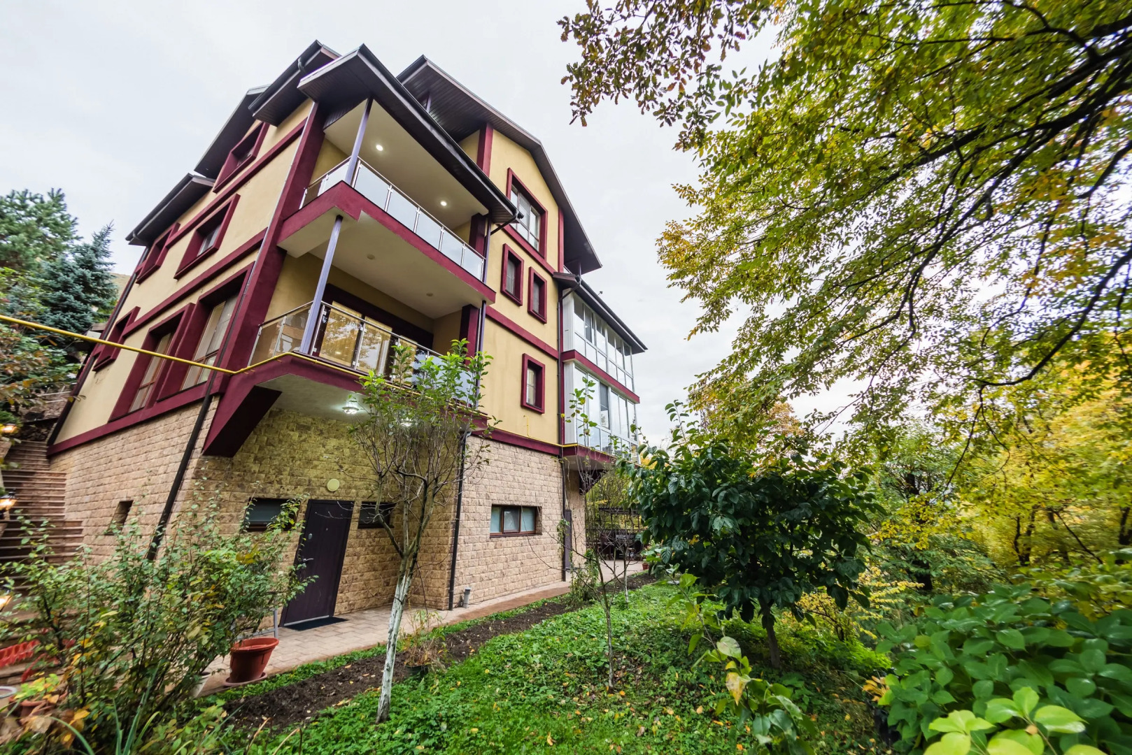 Вилла в Красной Поляне до 12 гостей