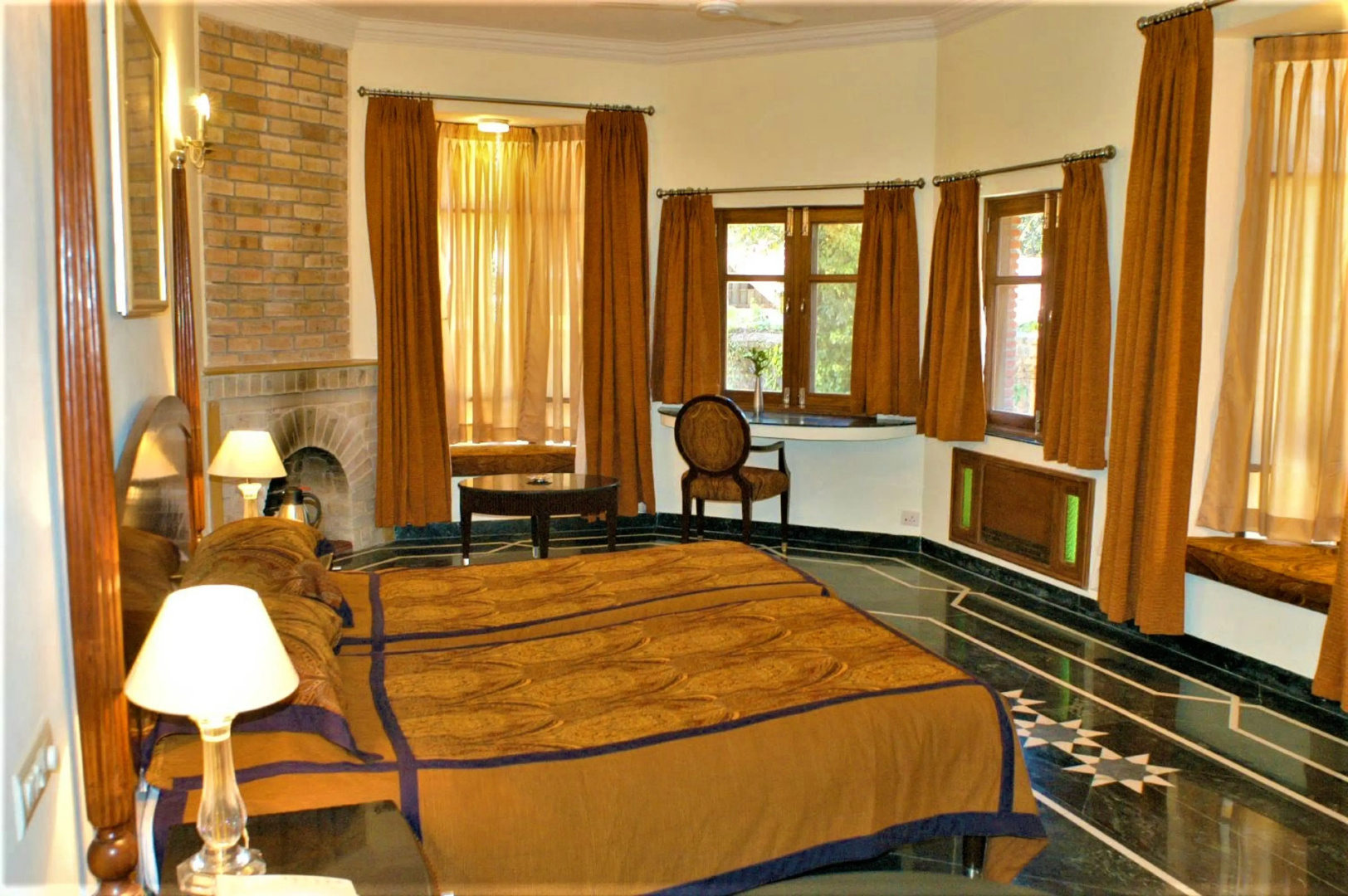 Отель WelcomHeritage Taragarh Palace