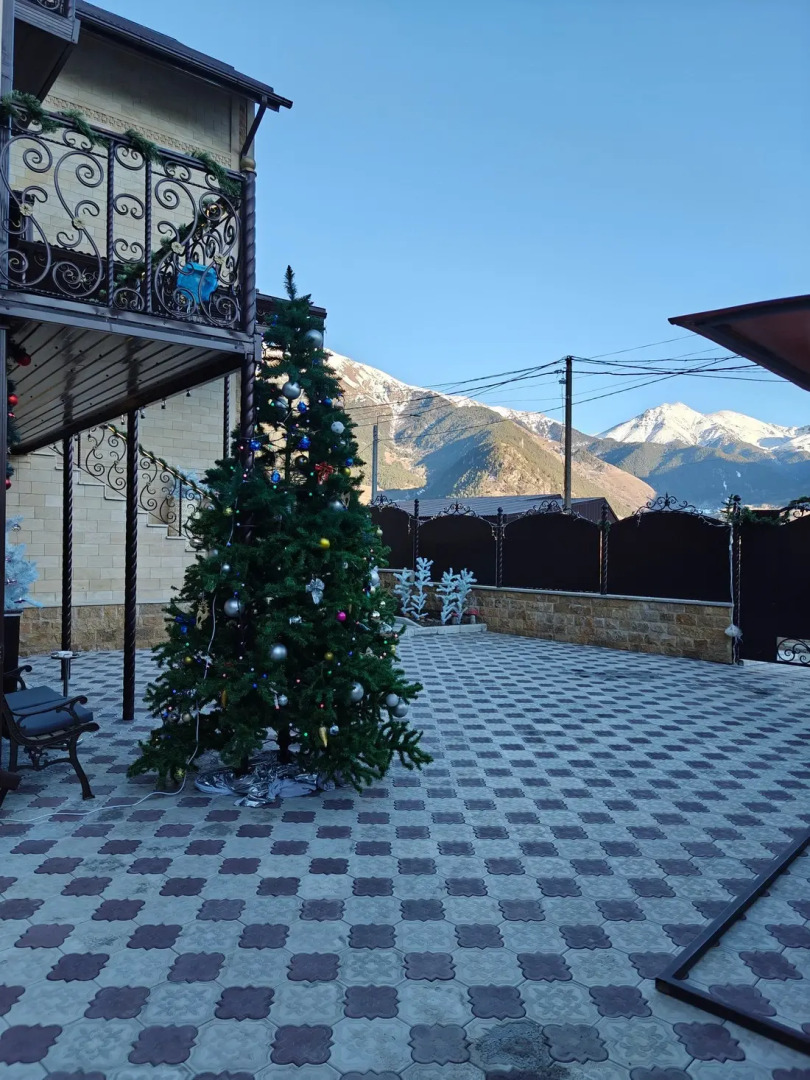 Отель Golden House