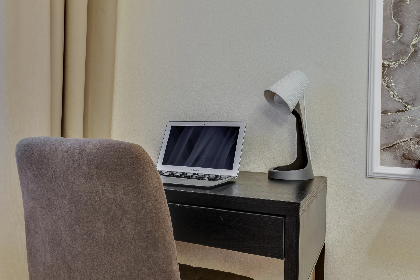 Апартаменты 101Апарт стильные у парка Диво Остров