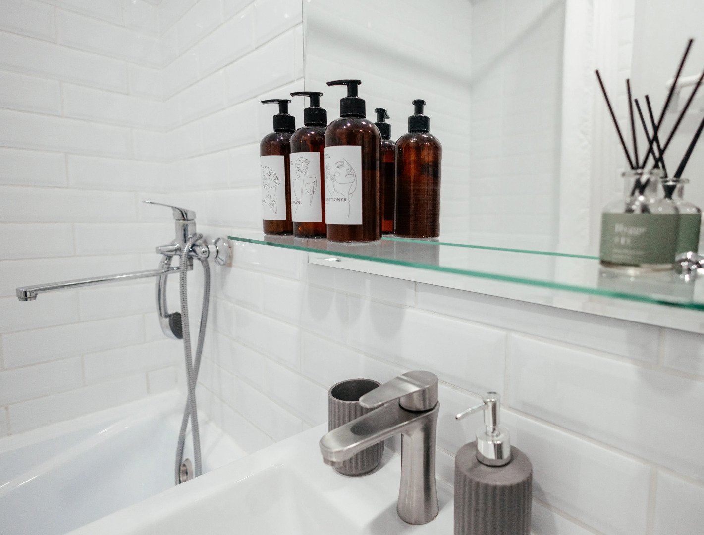 Квартира Стильная 1К Рядом с Зоопарком и Набережной 1-я Подлесная 1