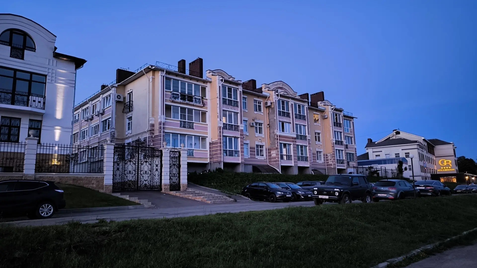 Квартира в доме на набережной реки Волга