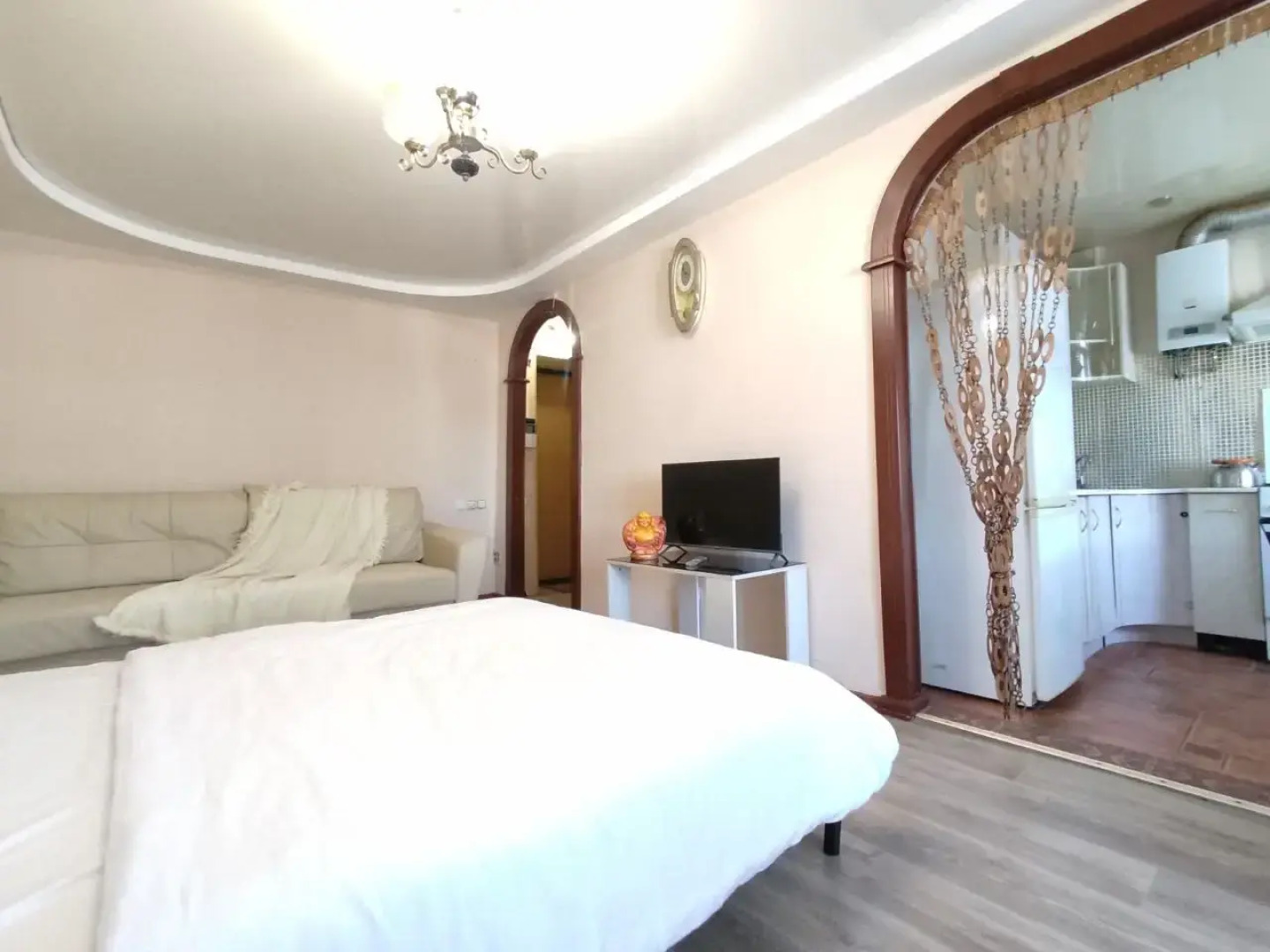 Квартира SATIN Apartments на Площади Октября