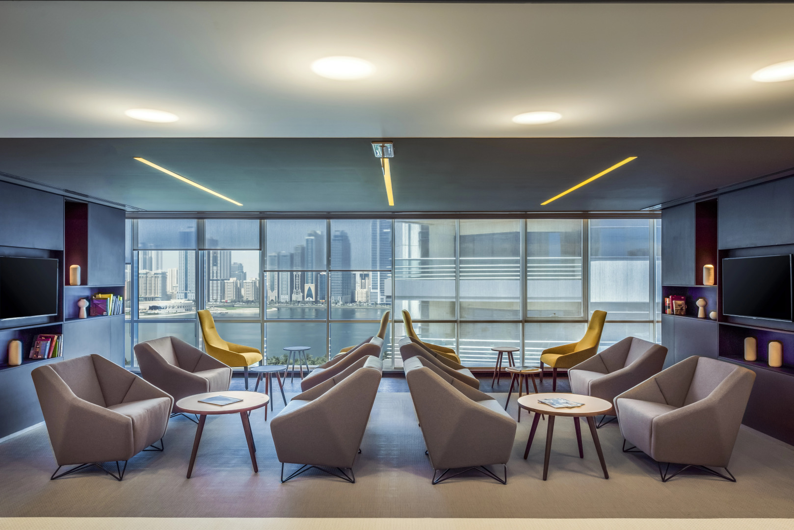 Отель The ACT Hotel - Sharjah