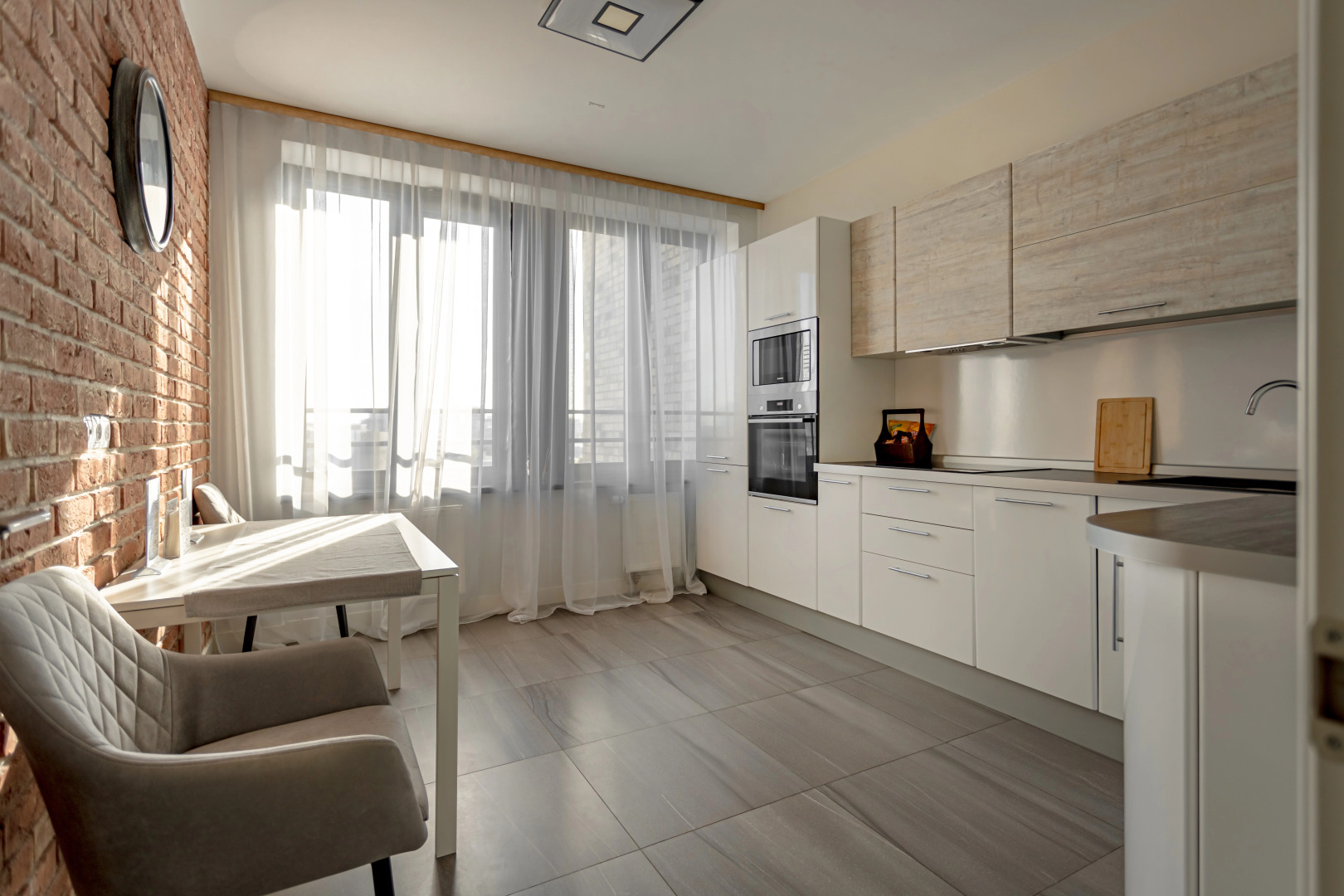 Апартаменты Lalapart Loft Style с лоджией и отдельной кухней в ЖК Савеловский Сити