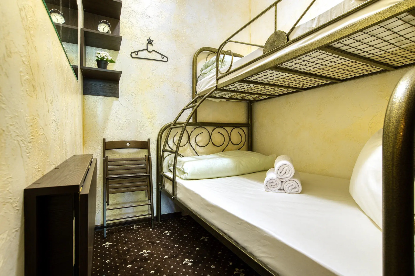 Отель Винтерфелл Новокузнецкая