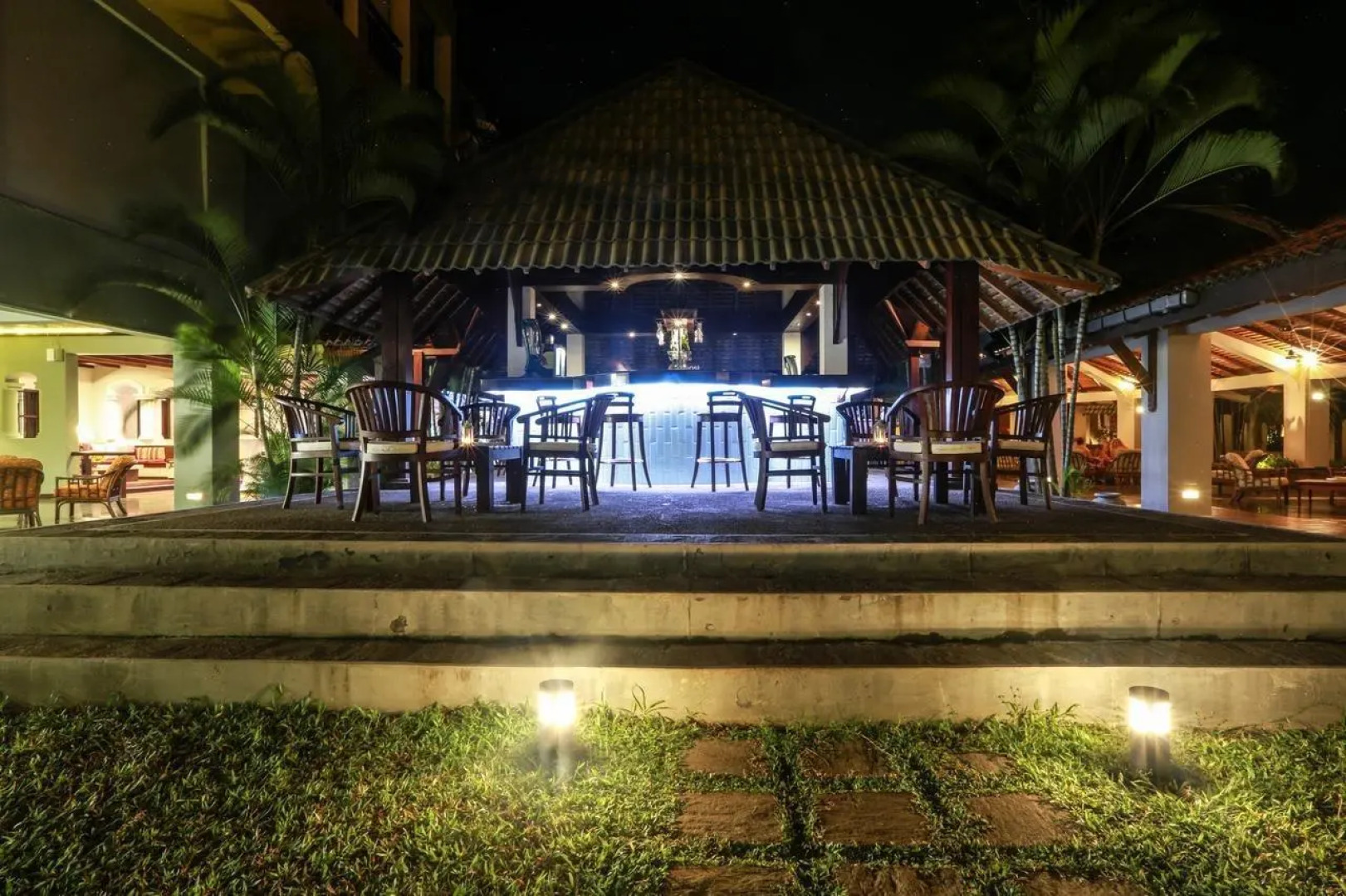 Курортный отель The Palms