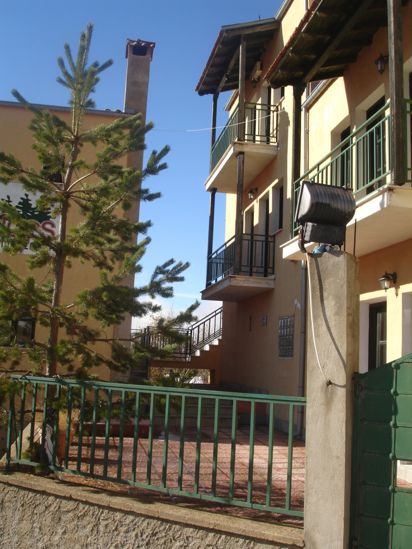 Апартаменты Mouses Pisoderi