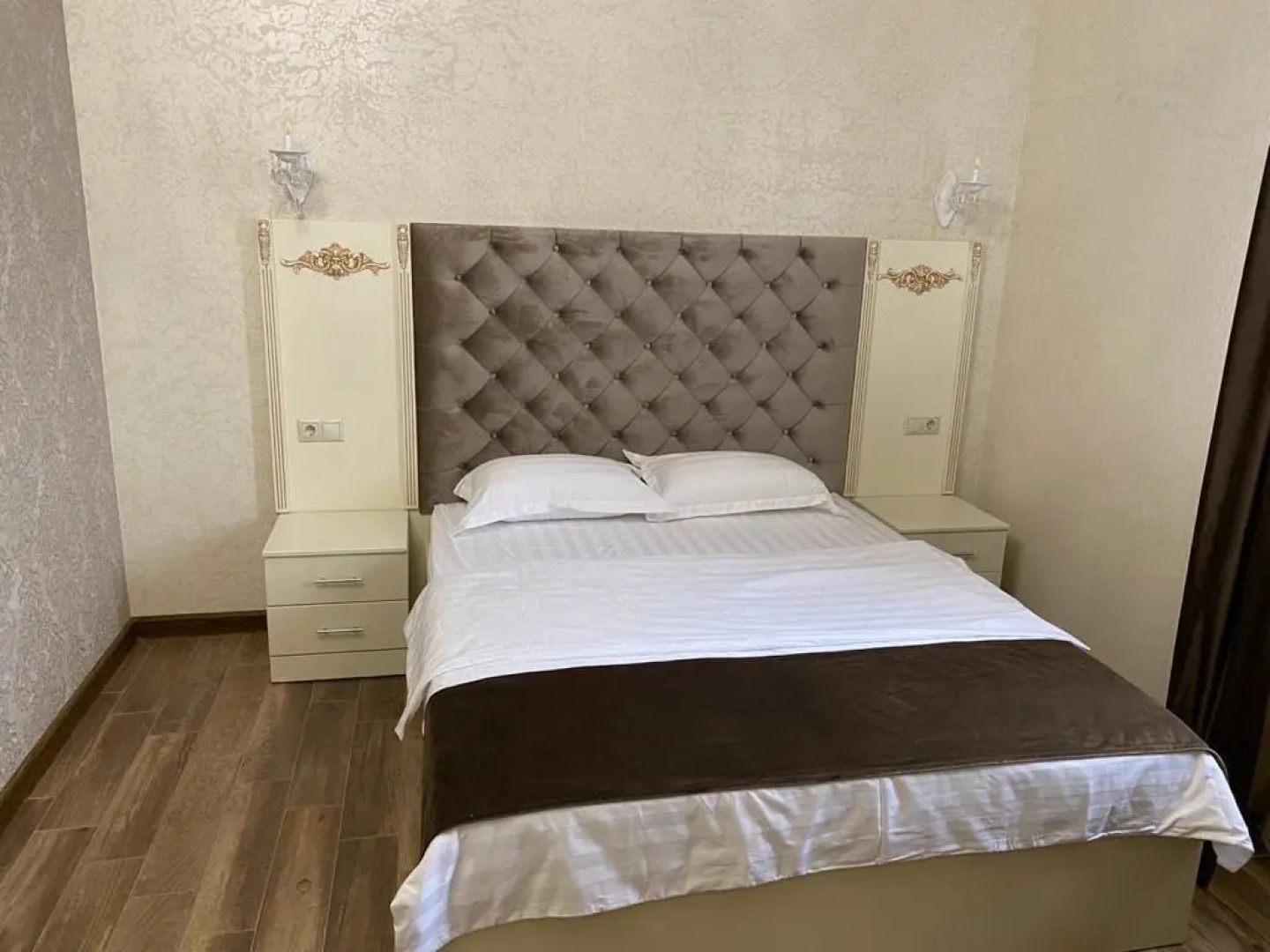 Отель Амаро