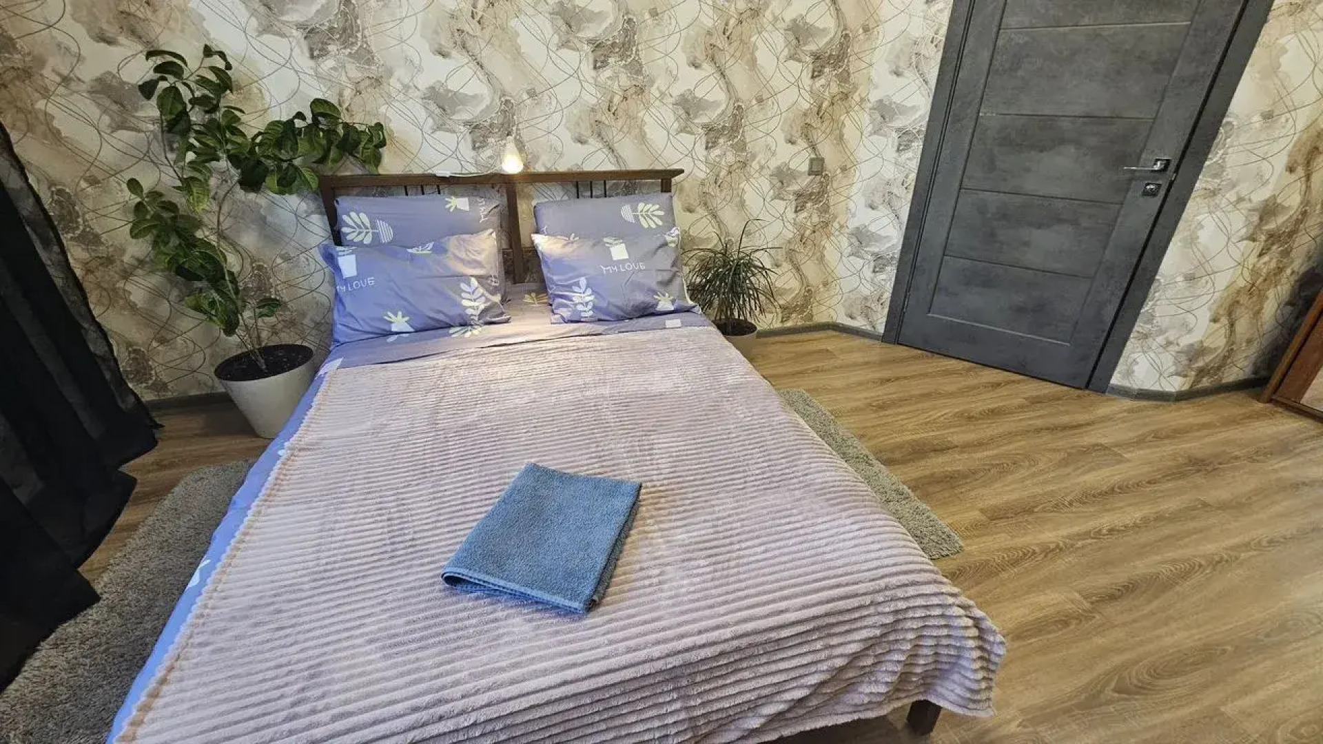 Квартира просторная на бульваре Космонавтов 5