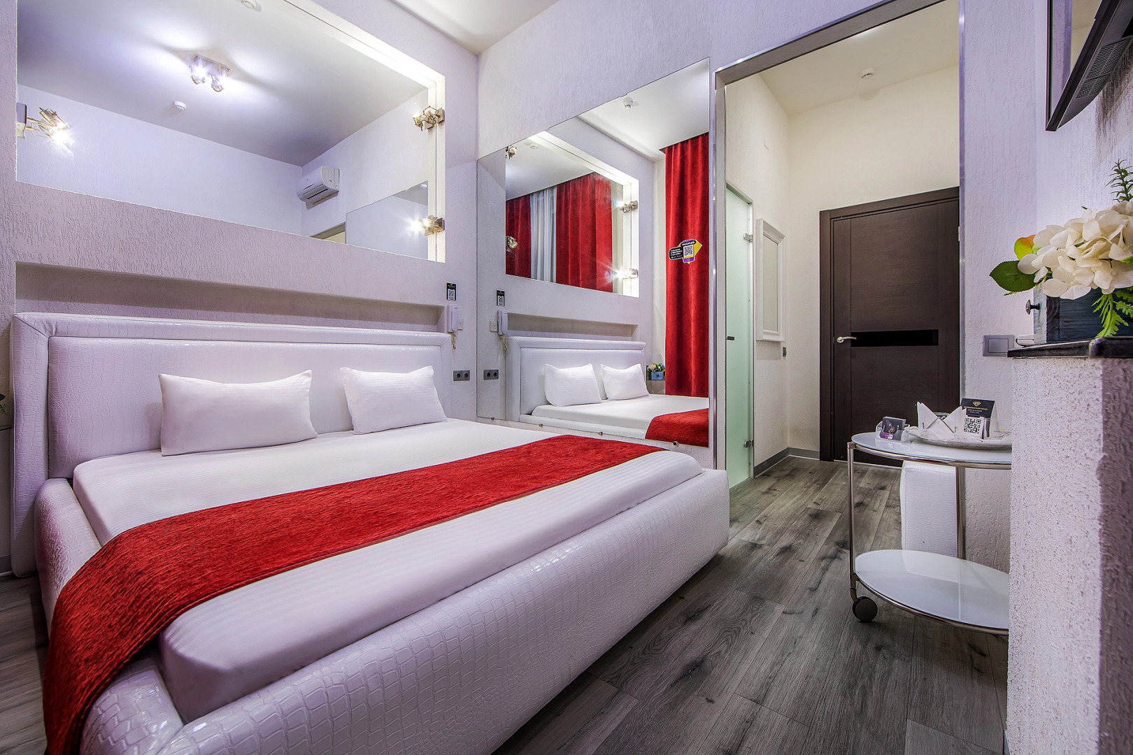 Отель Алекс на Просвещения