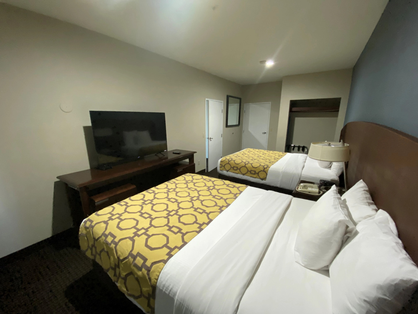 Отель Baymont Inn and Suites