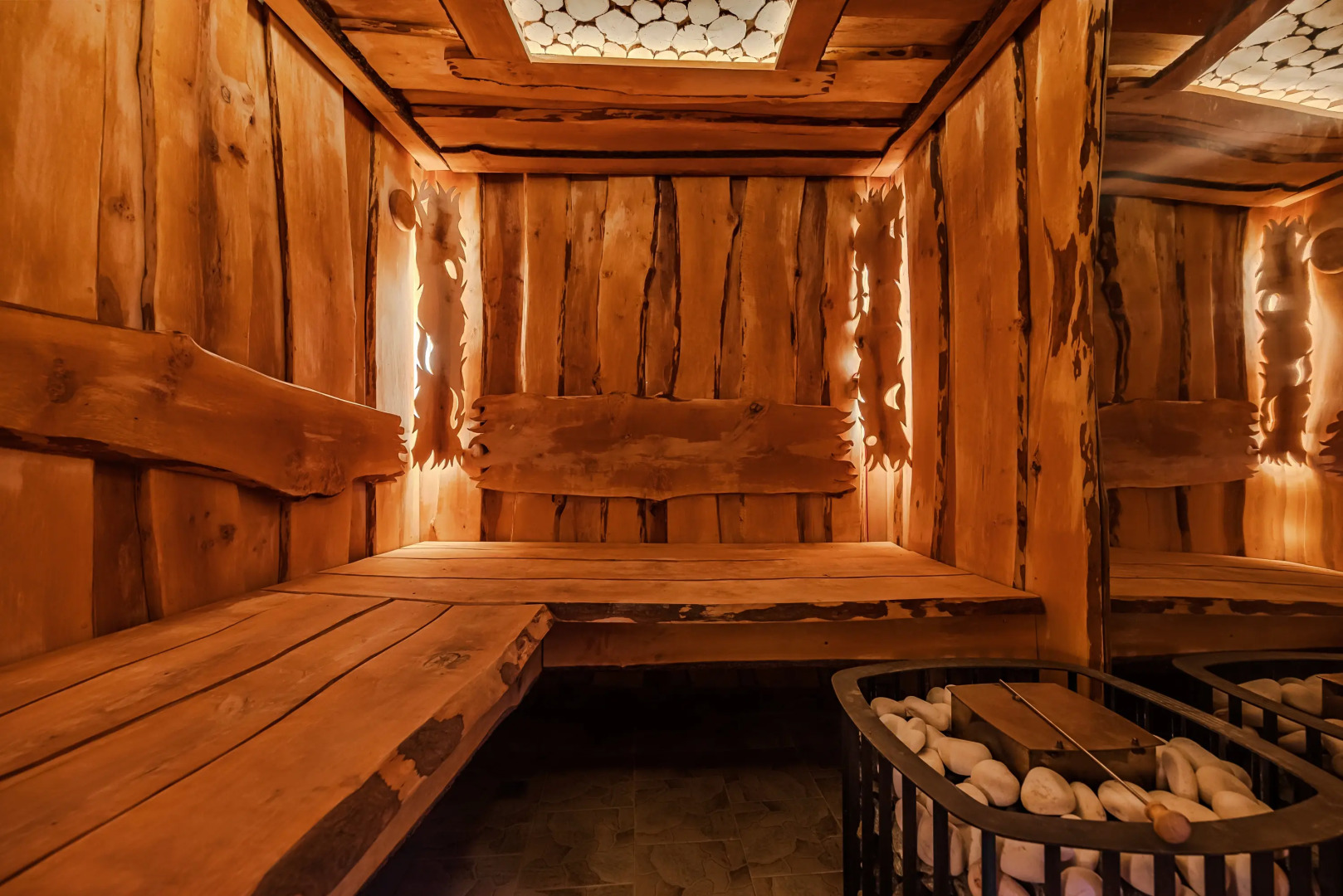 Отель Astra Montale Family