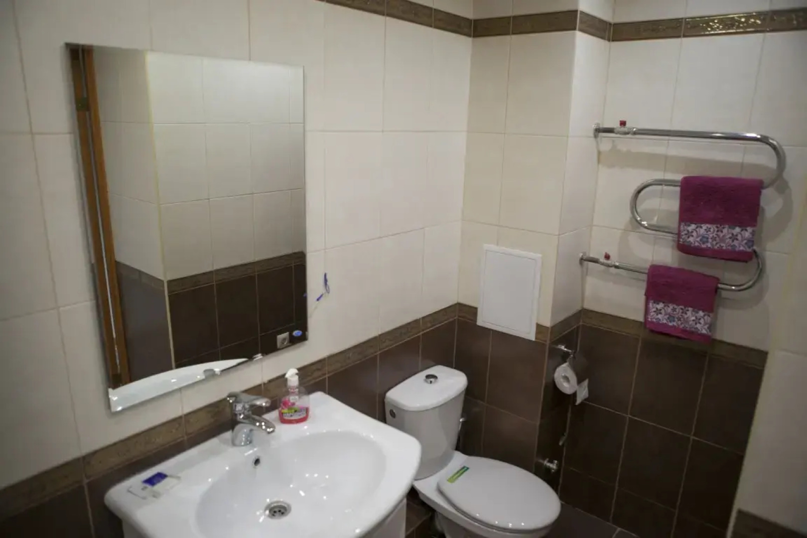 Апартаменты Золотой Шар на 70 лет Октября 4