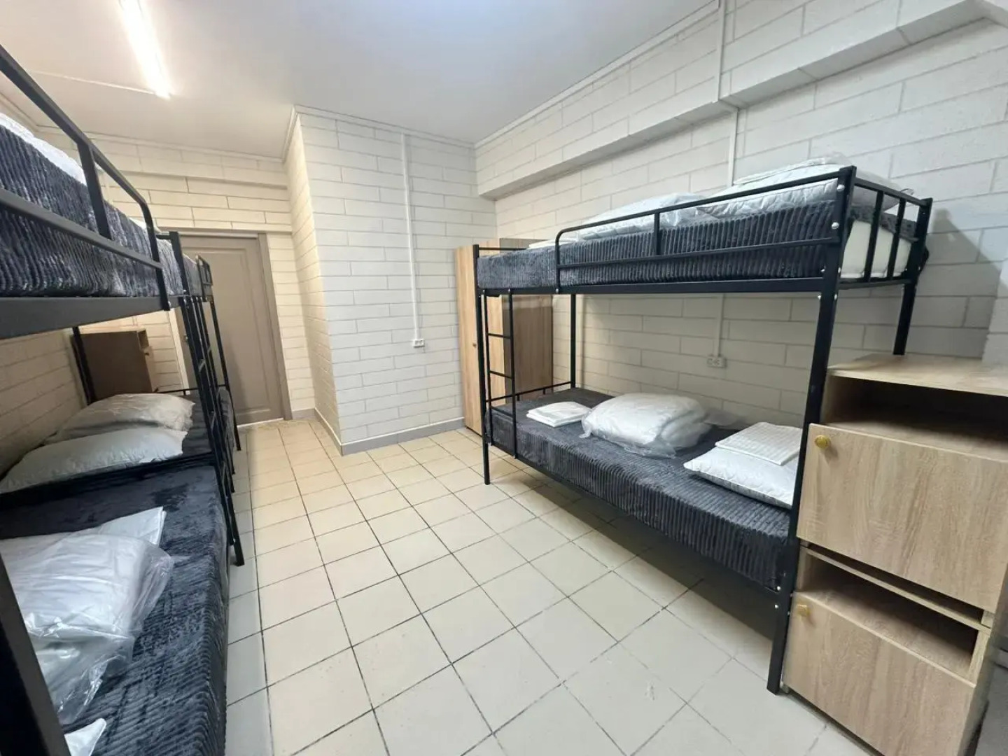 Отель Мустанг