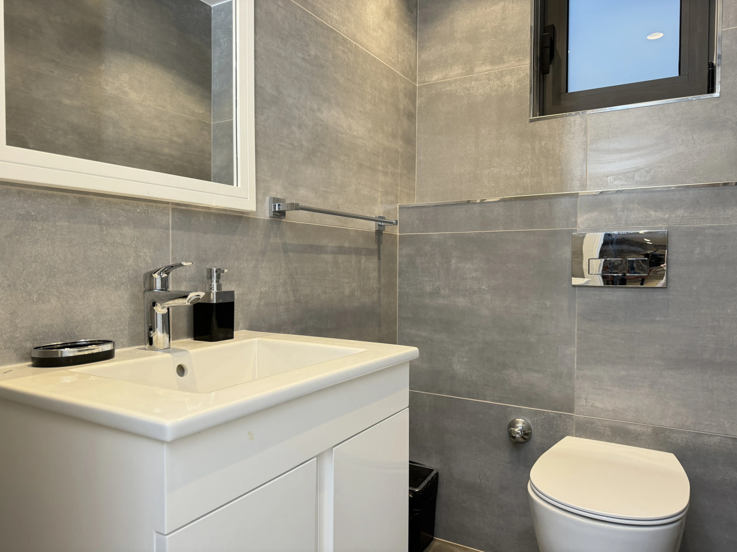 Вилла Роскошная вилла на берегу Средиземного моря