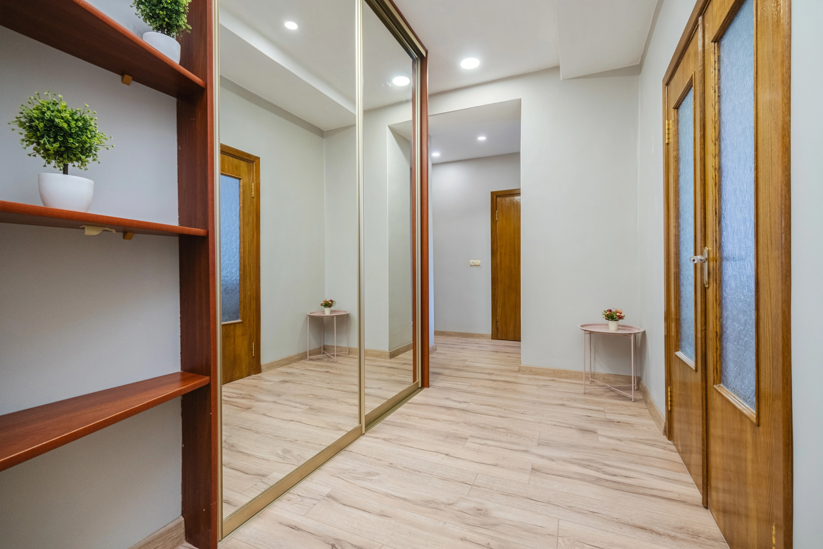 Квартира Двухкомнатная возле вокзала