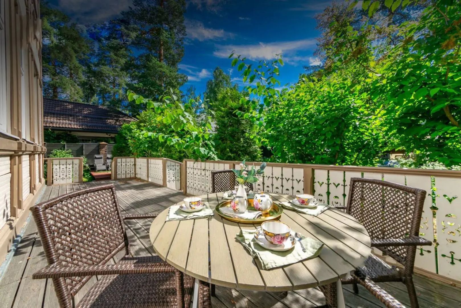 Частный дом 8-к 250 м²