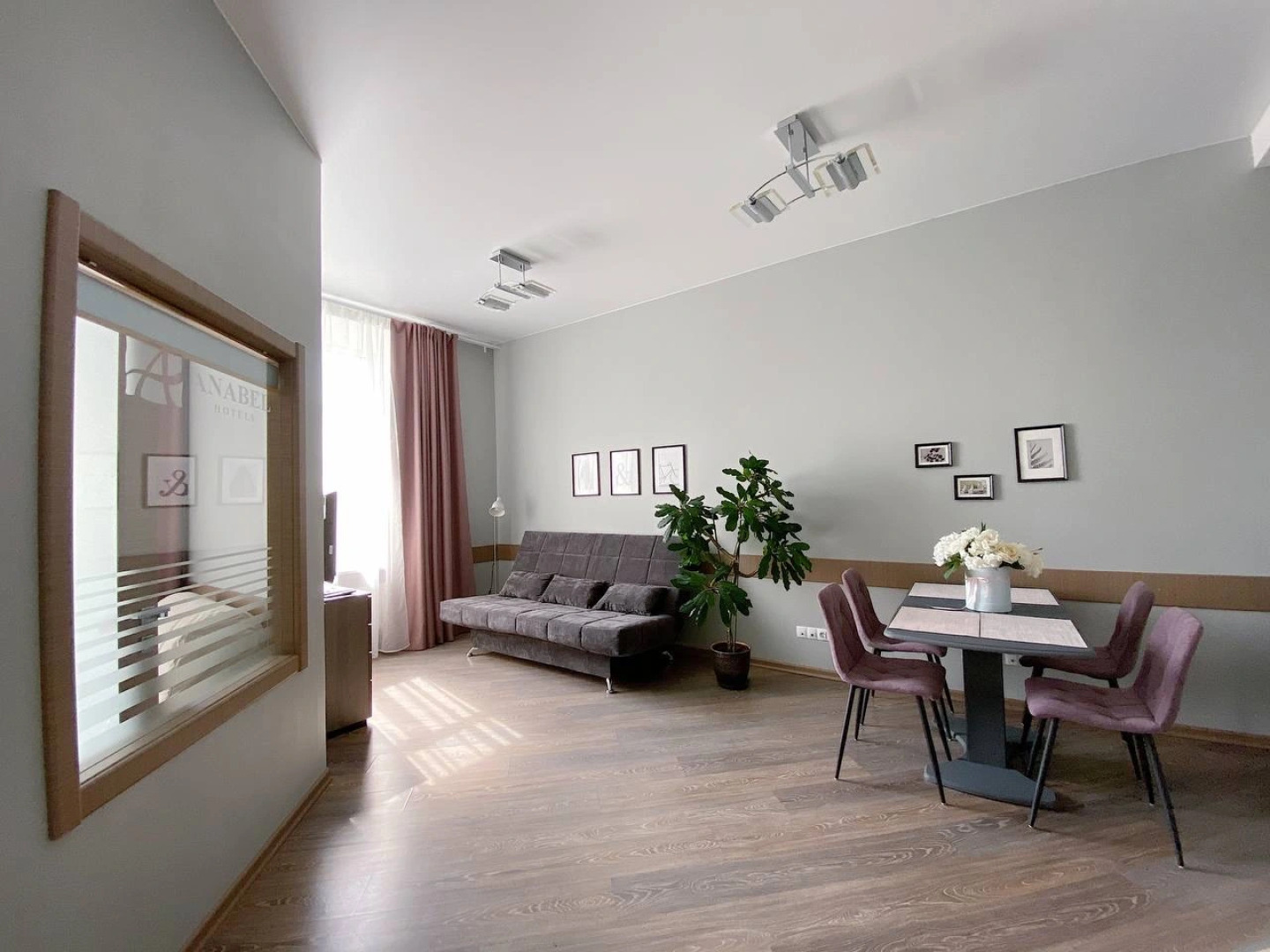 Апартаменты Анабель на Невском 88