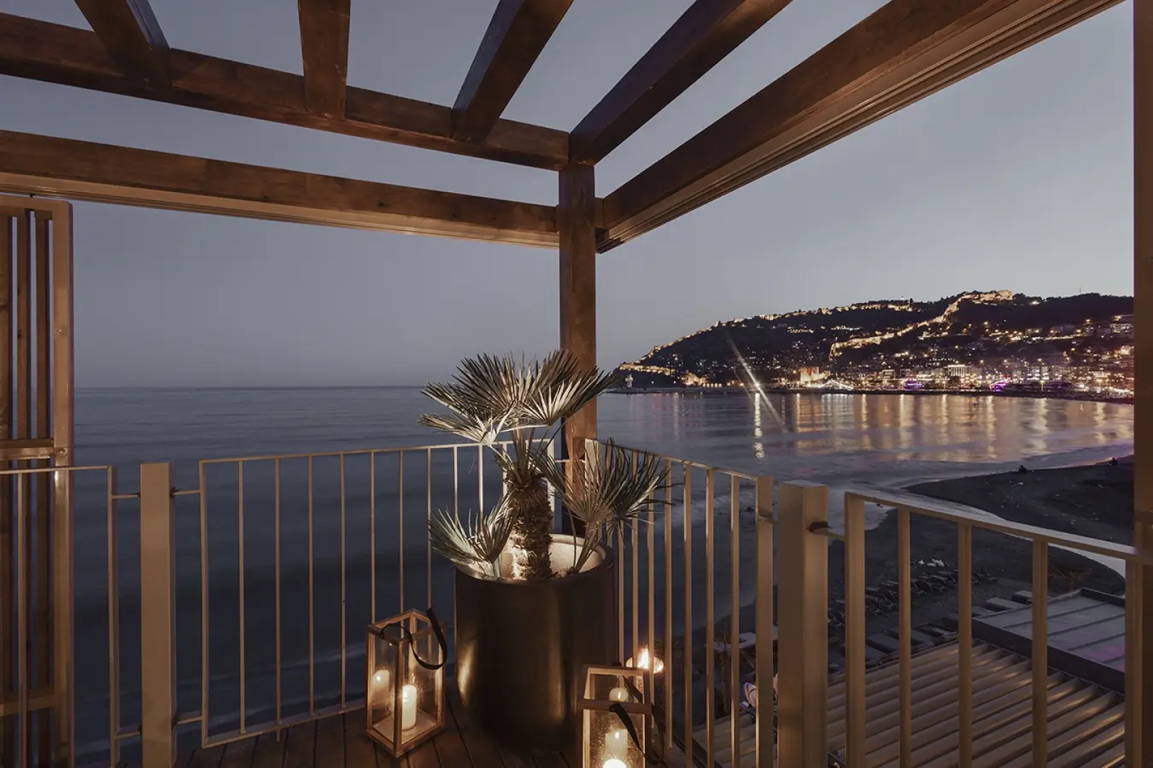 En Vie Beach Boutique Hotel