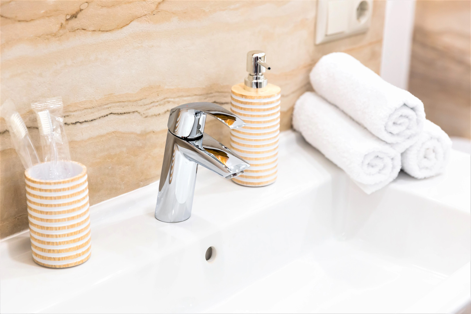 Апартаменты InterLoft 5 Old Town Free Parking Wi-Fi 100/50 Smart TV