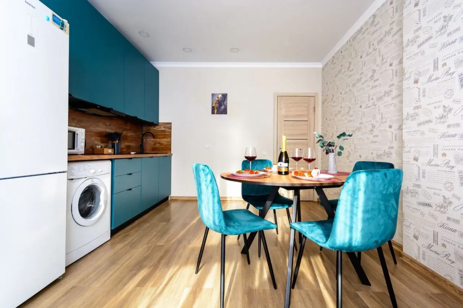 Квартира с панорамным видом на город рядом с парком Галицкого. Сеть Мята