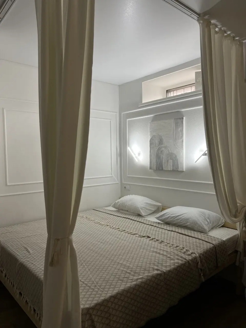 Апартаменты Белая студия