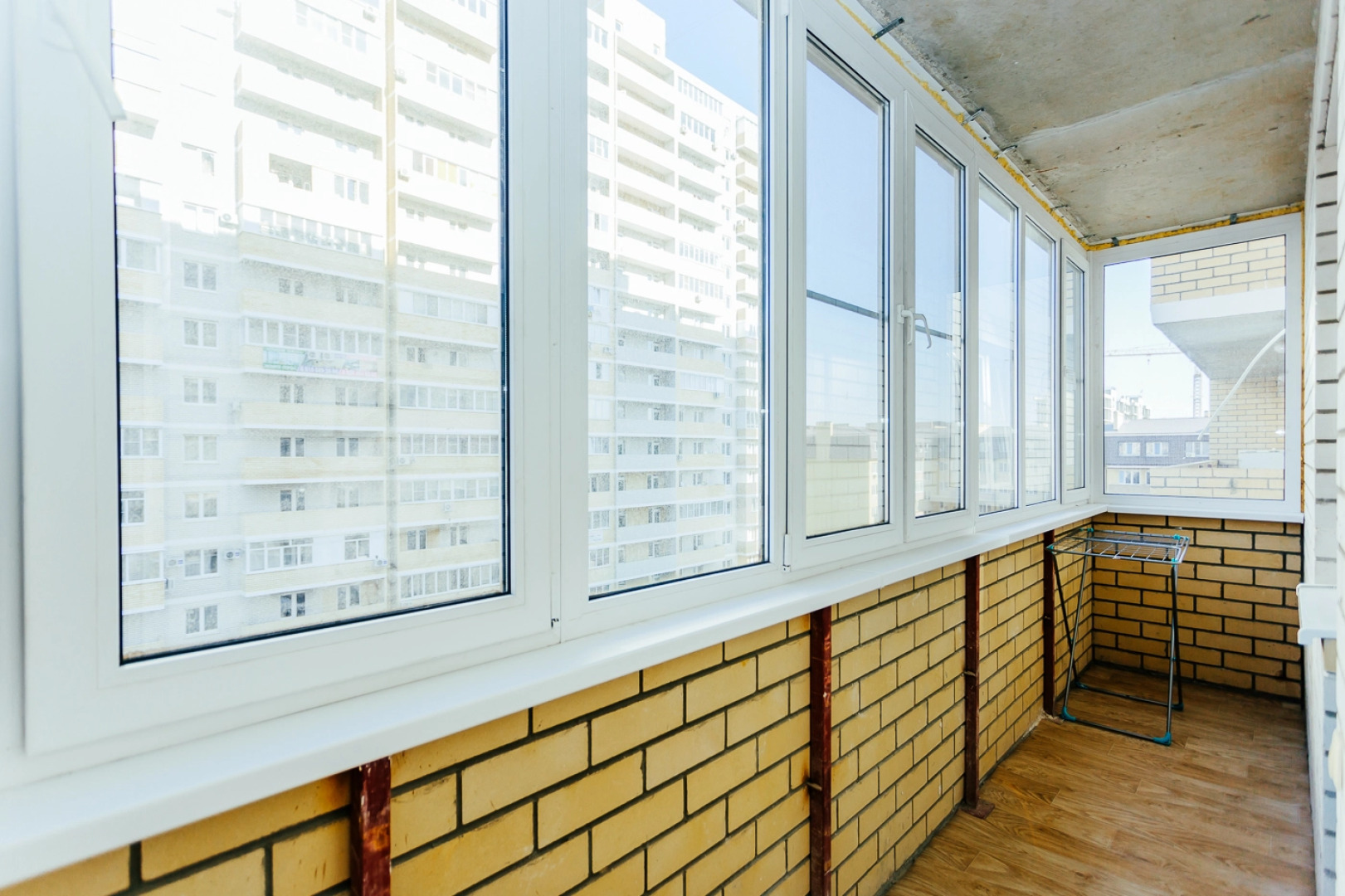 Апартаменты Российская 267