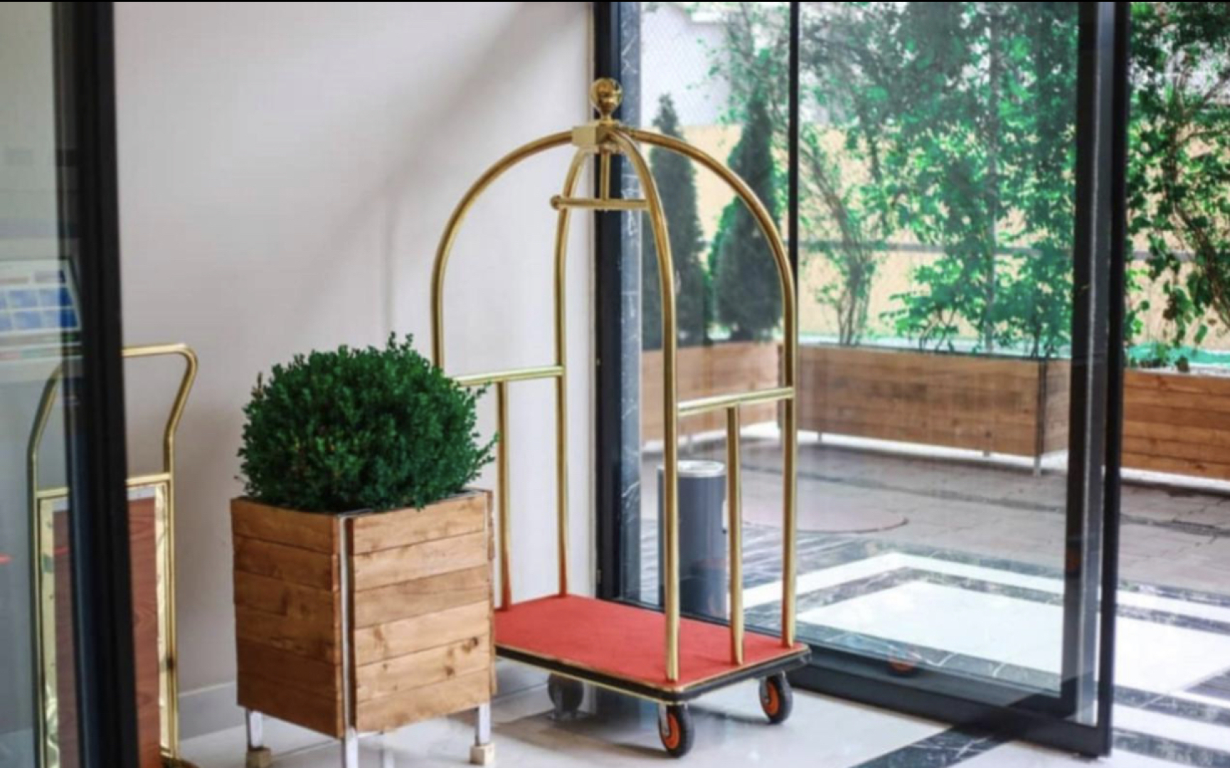 Апарт-отель V&V Orbi City