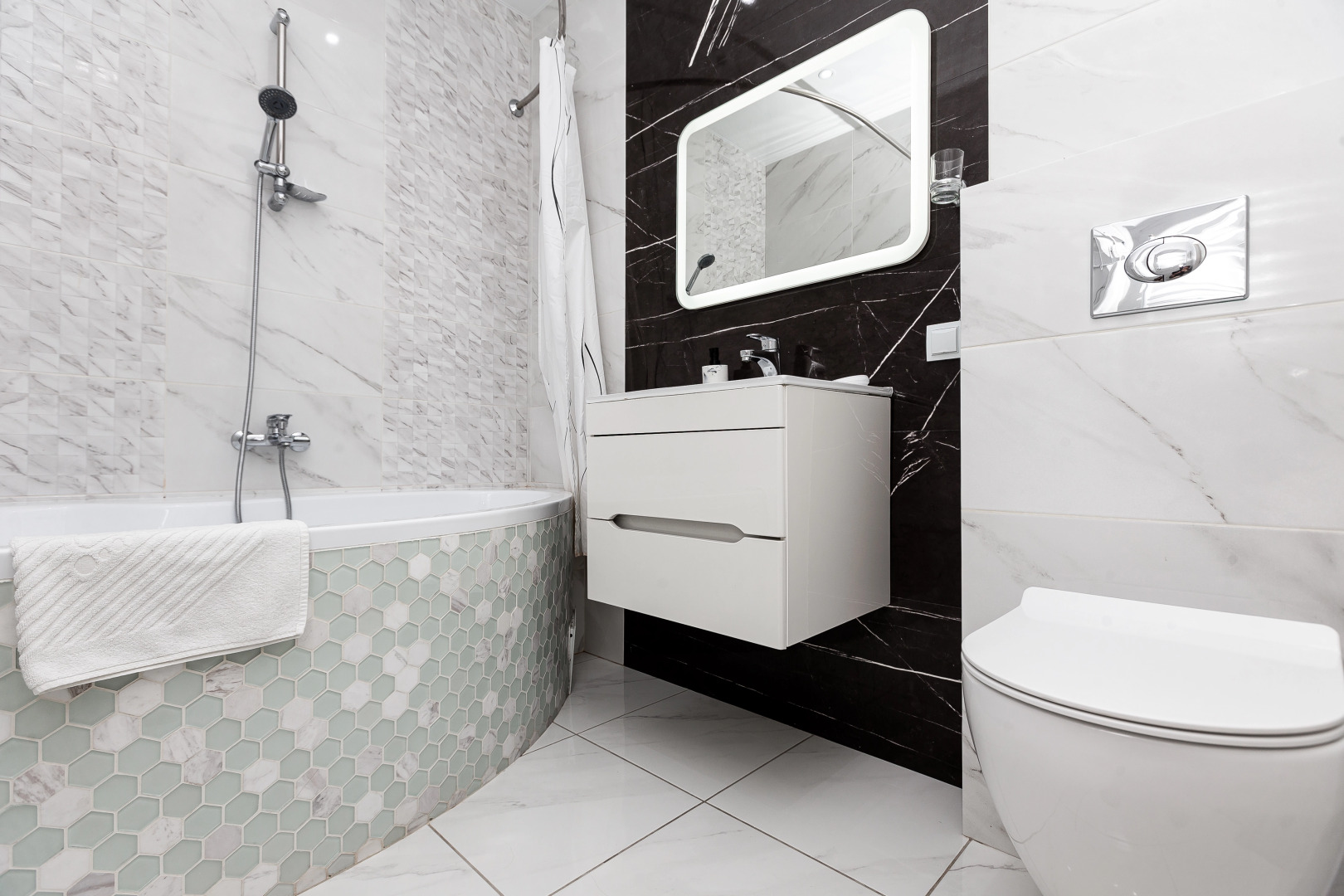 Апартаменты комфортные с прекрасным видом у площади Победы