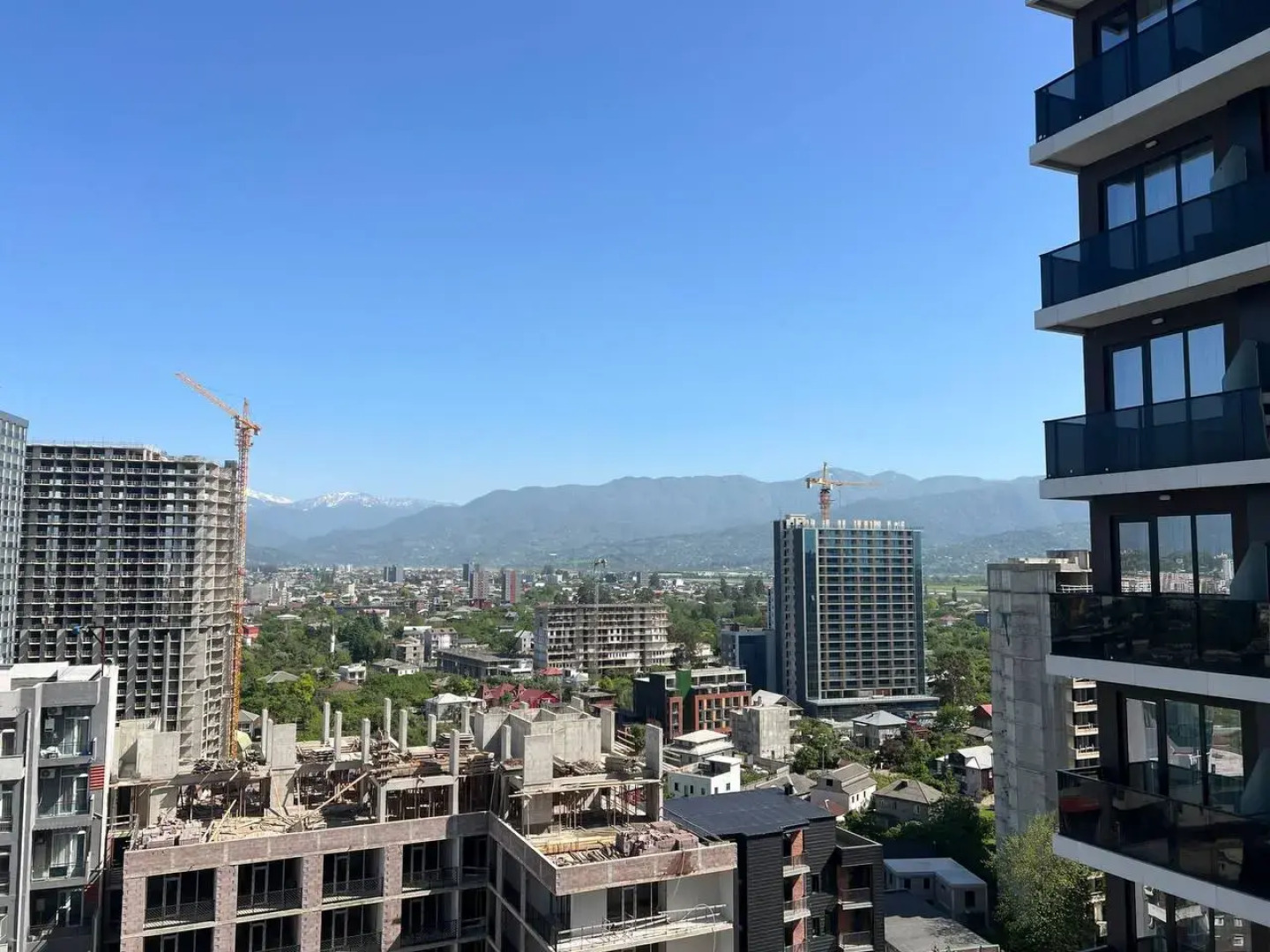 Апартаменты солнечный Батуми Steps 1602