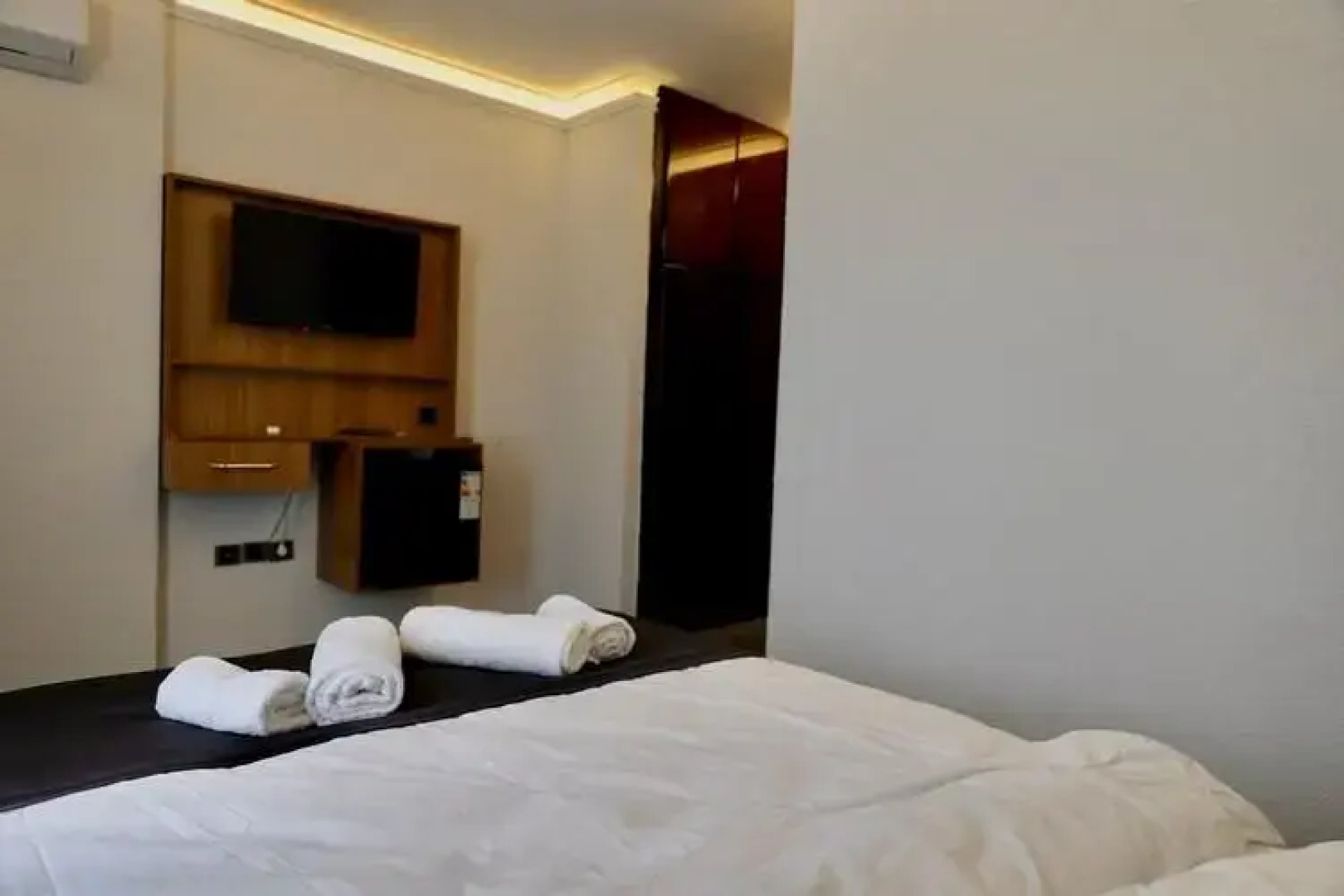 Отель Black Pearly