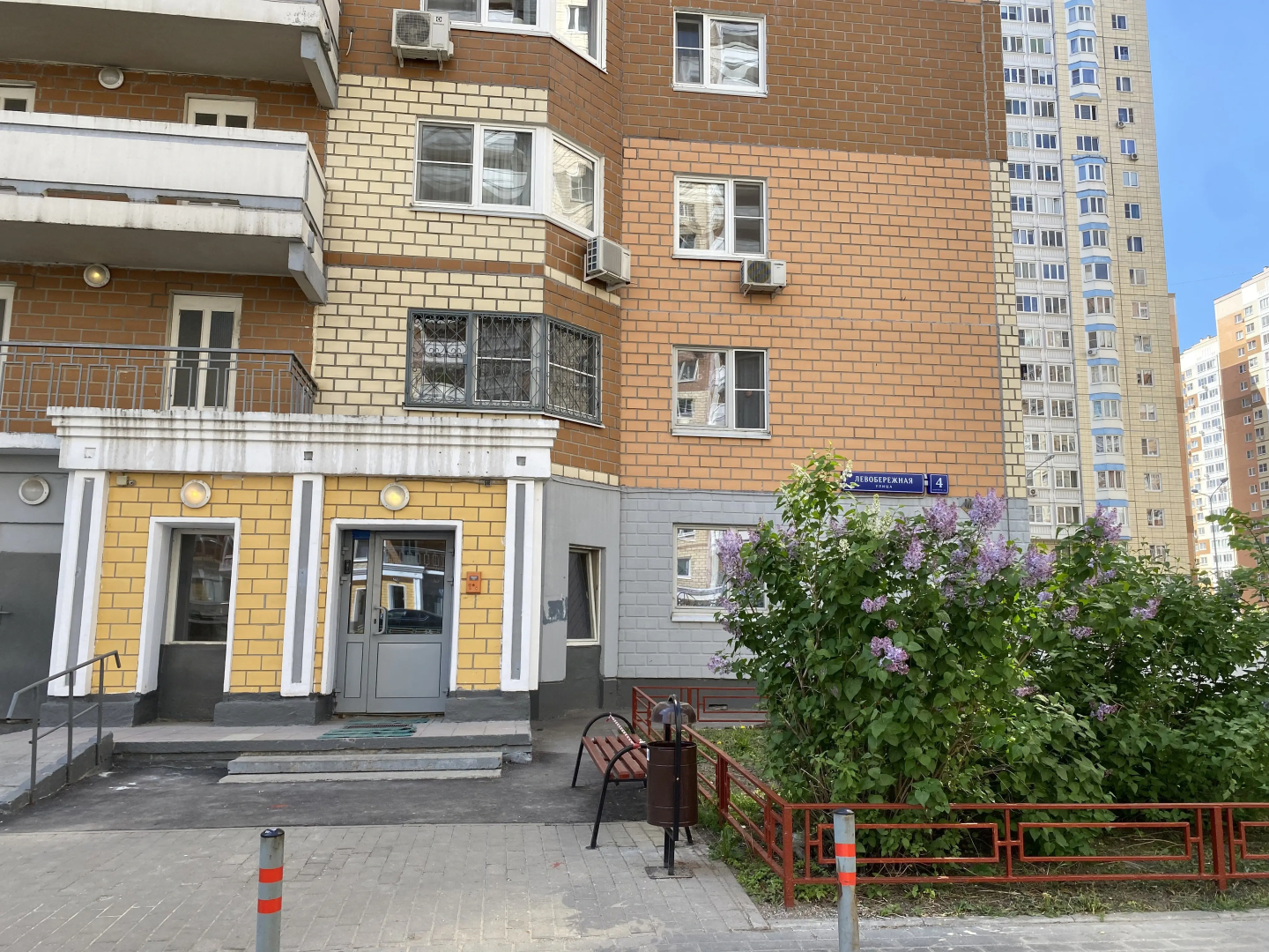 Апартаменты Тишина у Метро и Парка