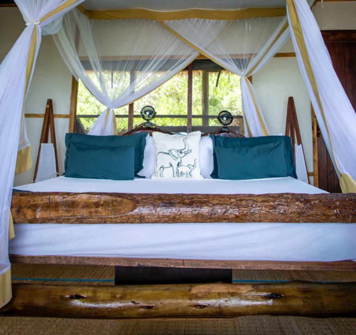 Отель Simply Saadani Camp