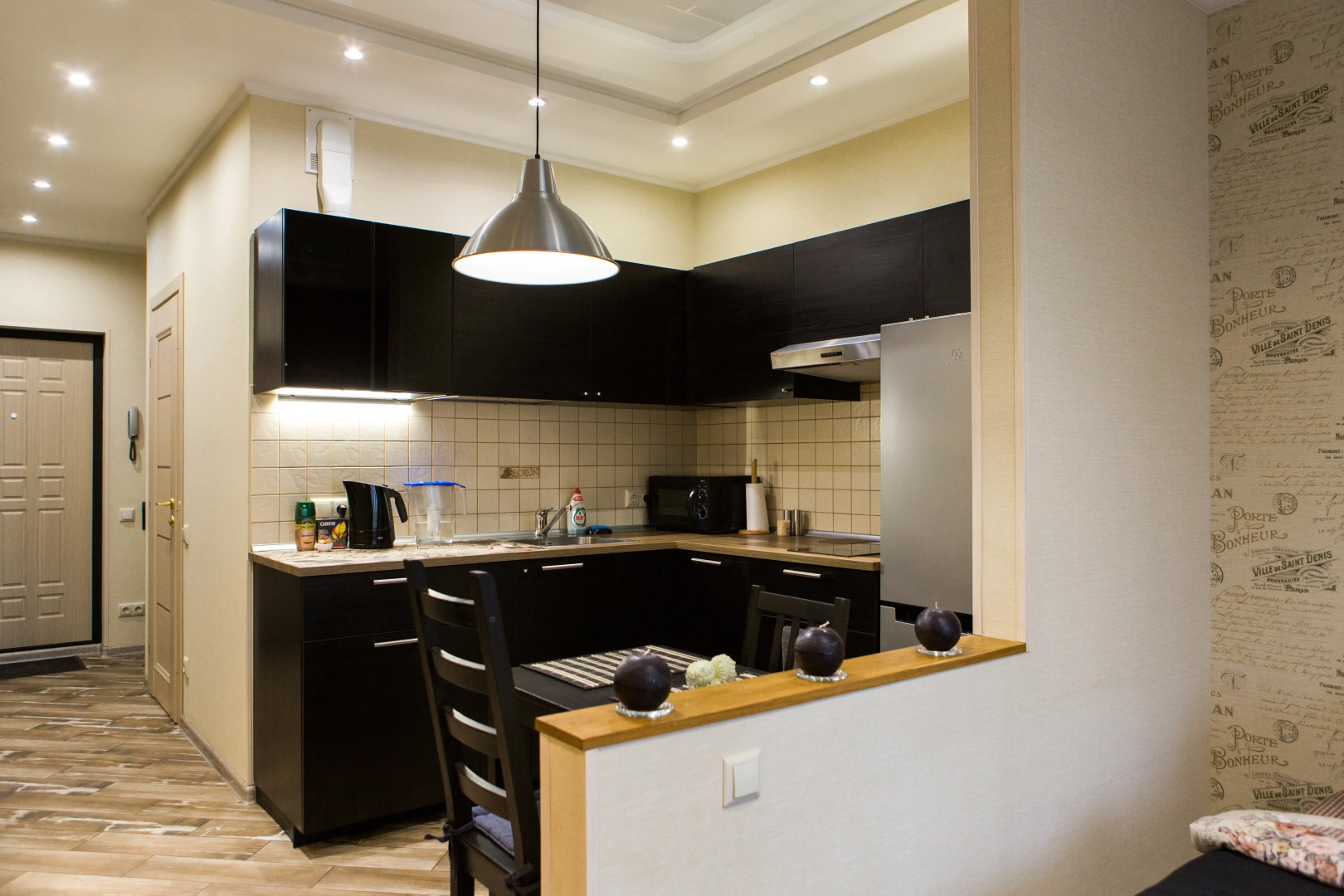 Апартаменты на улице Дмитрия Михайлова 4