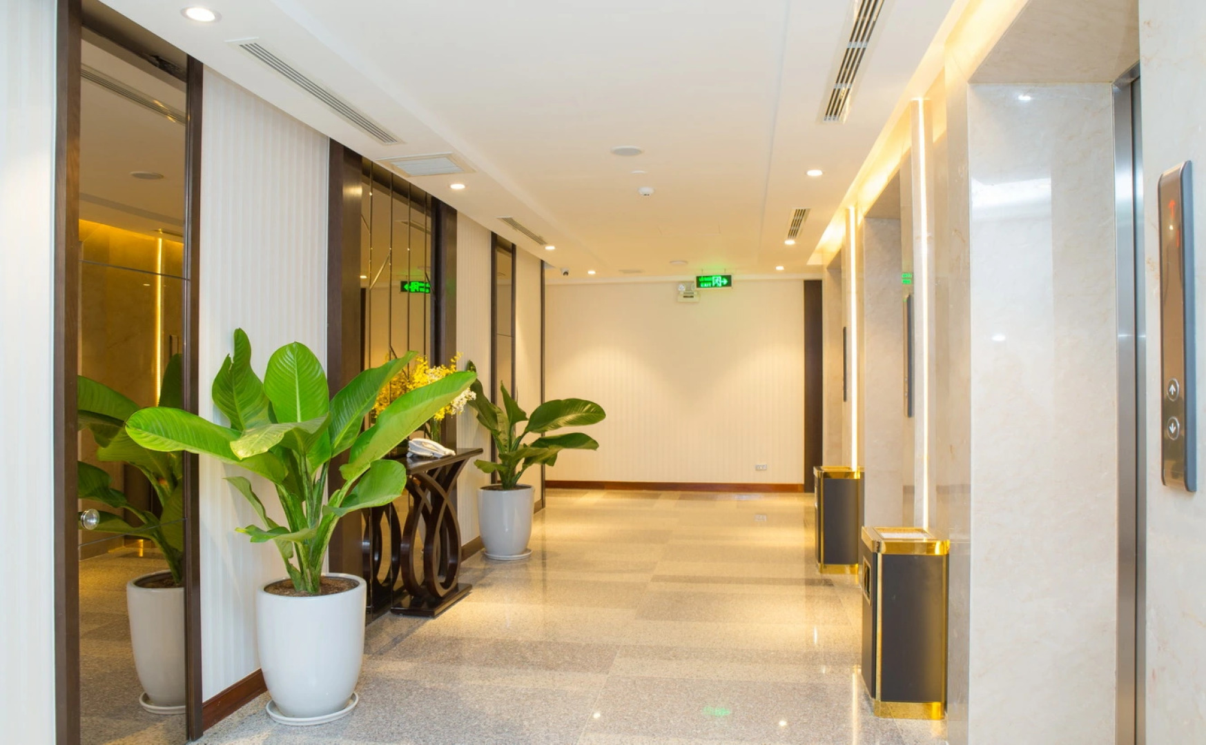 Отель Green Beach Nha Trang