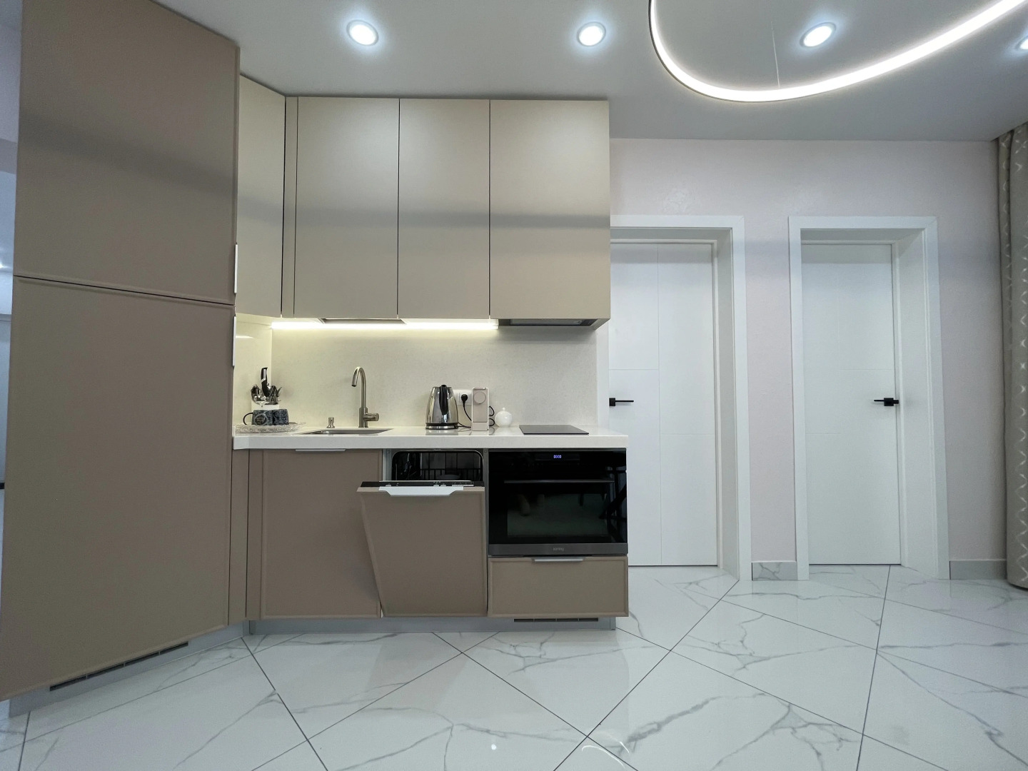 Квартира 2 комнатная на Морской Симфонии