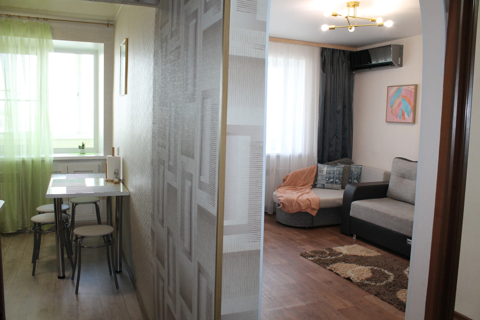 Апартаменты Компания Подушка на Серышева