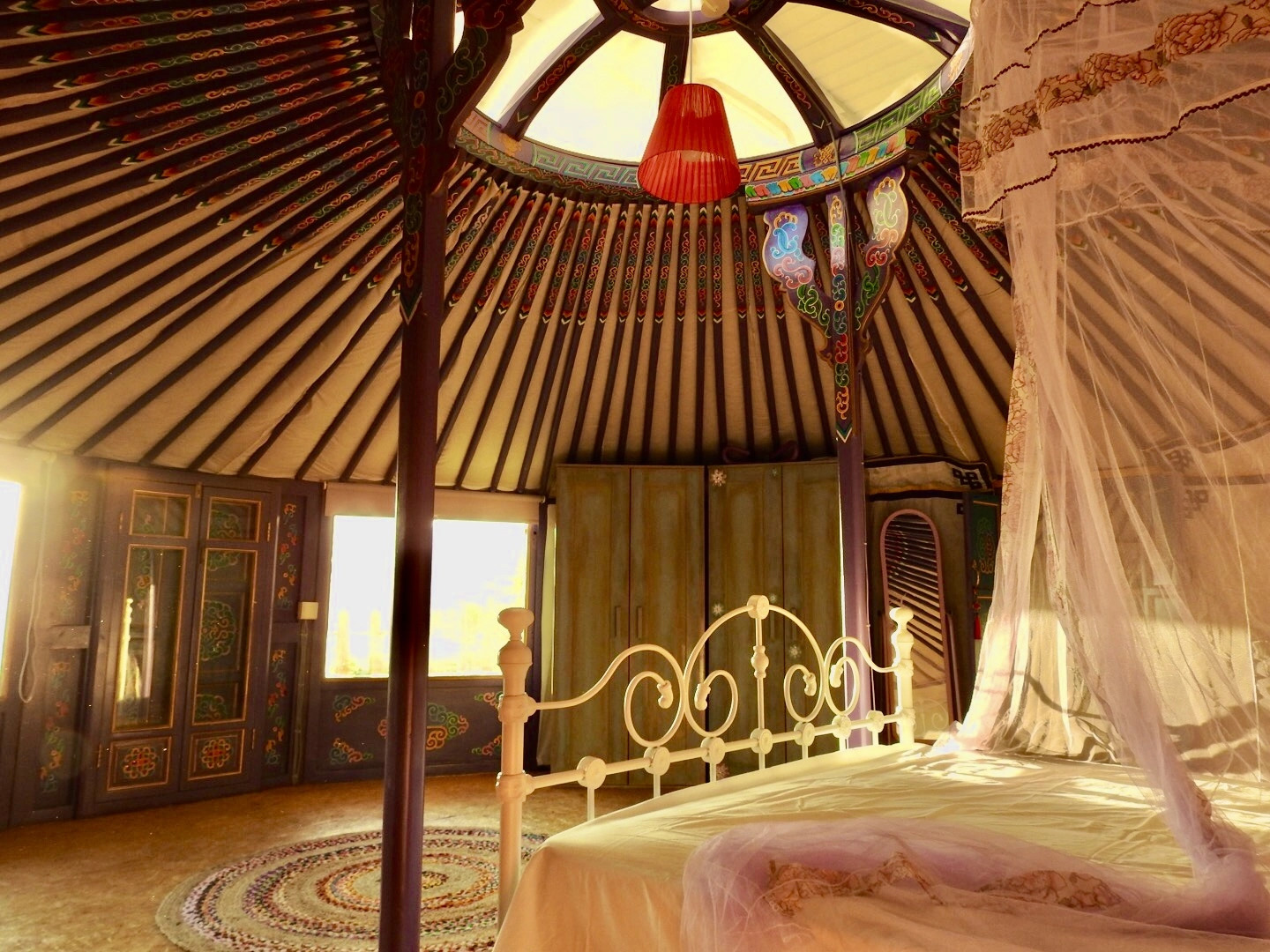 Глэмпинг Nirvana Yurts