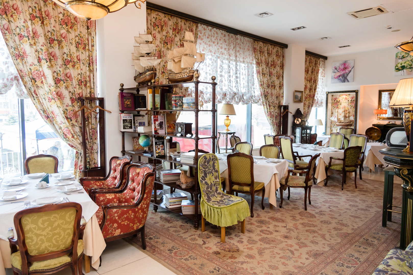 Топос Конгресс-Отель (бывший ВертолОтель)