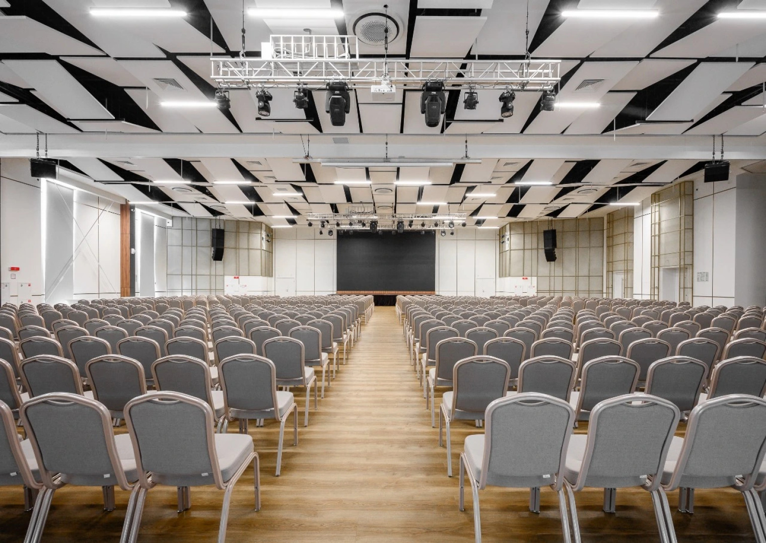 Отель ПСБ Патриот Cosmos Hotels