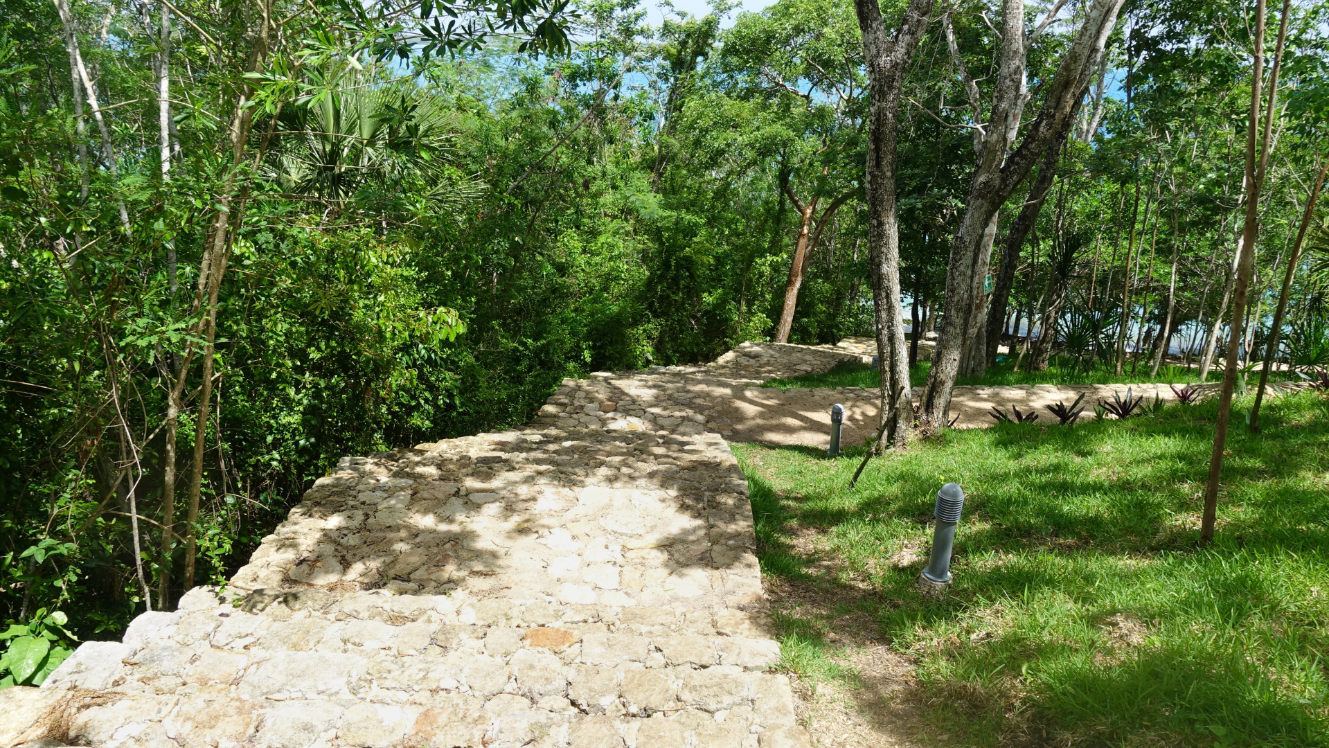 MBH Maya Bacalar Hotel Boutique