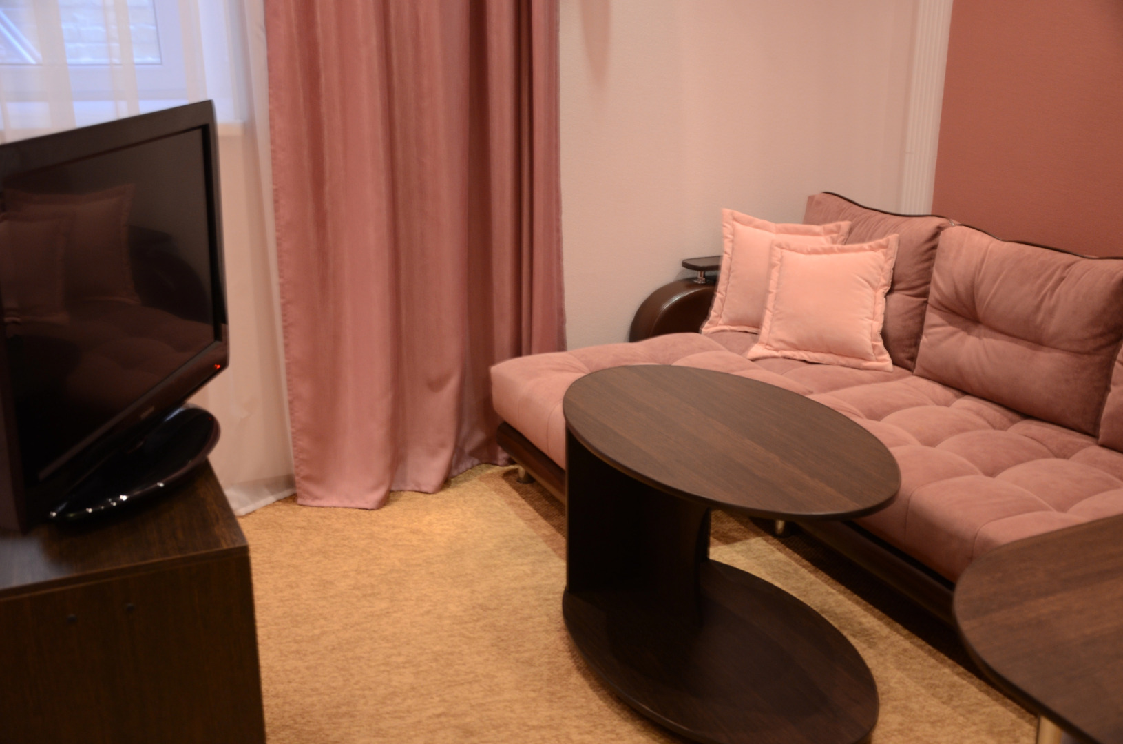 Отель Академия