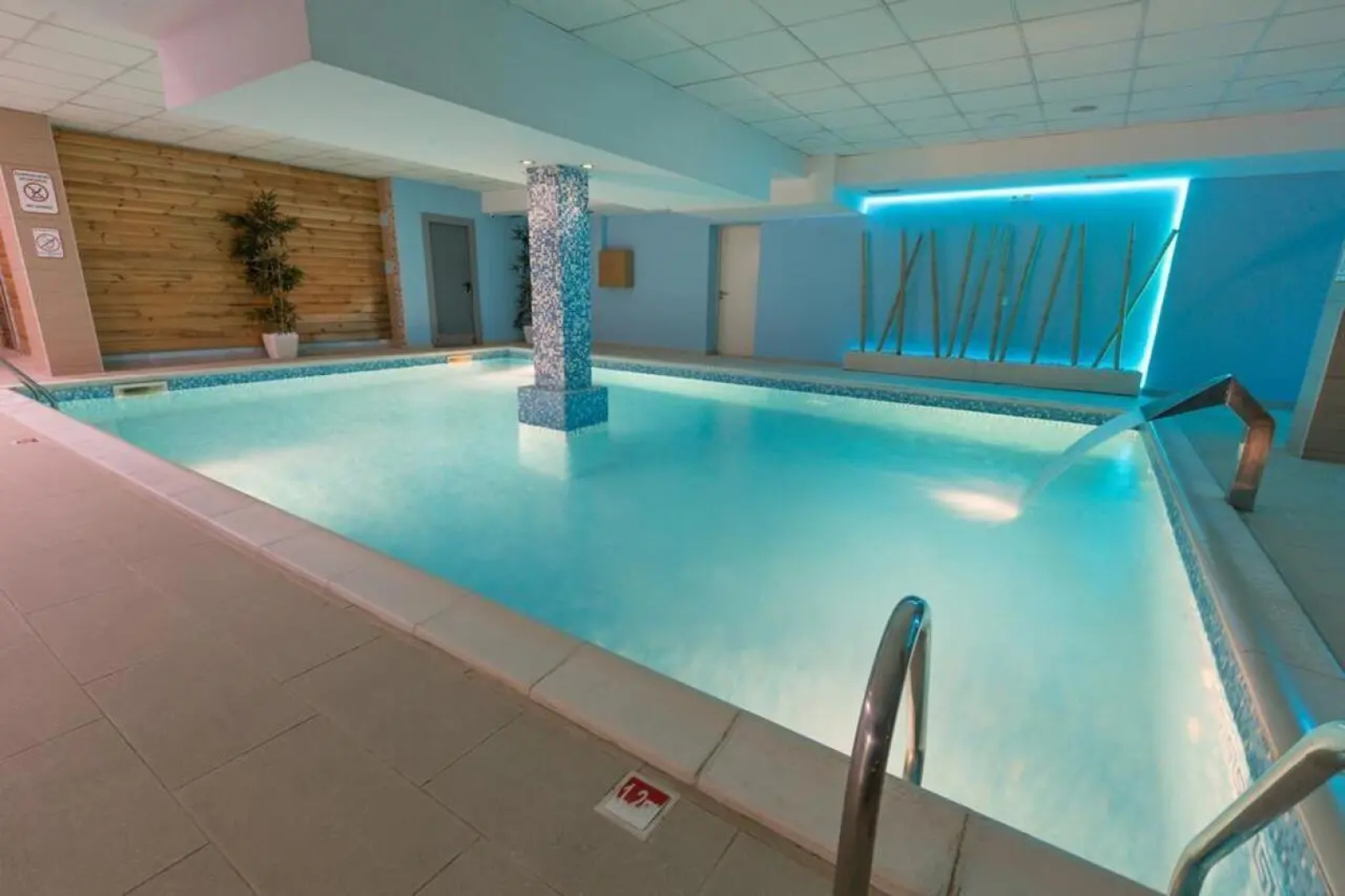 Отель Putnik Inn Belgrade
