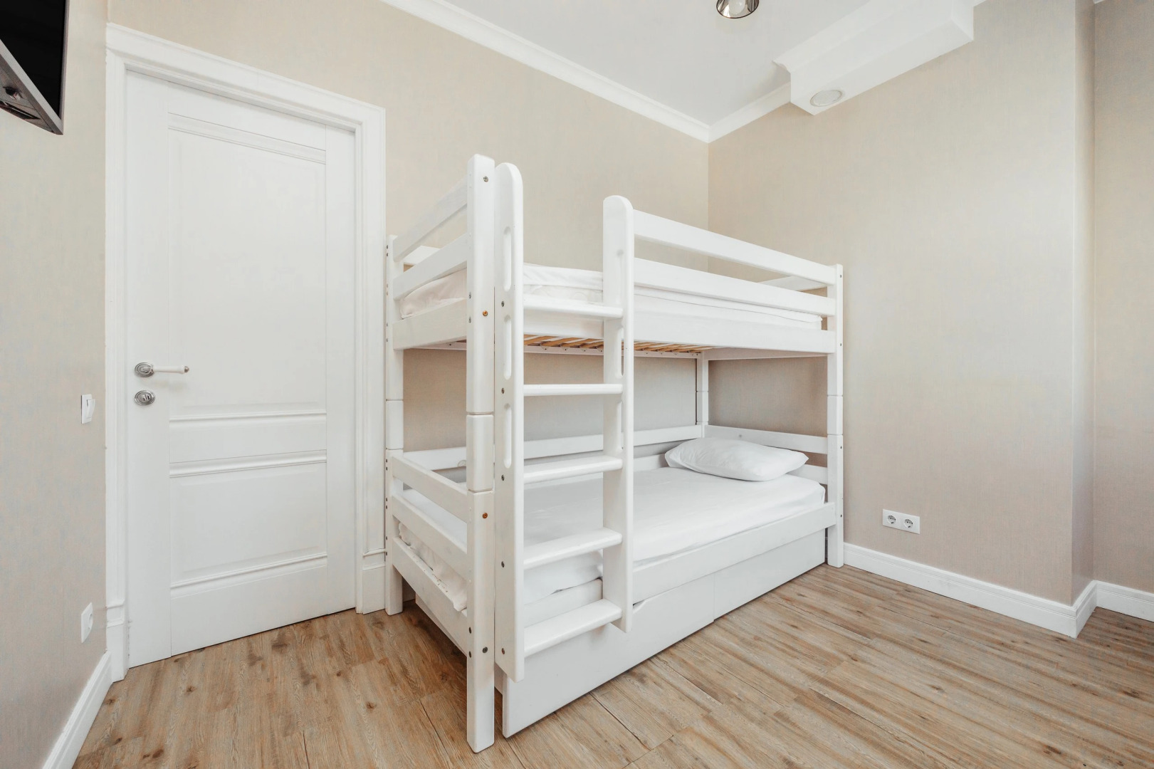 Апартаменты Дизайнерские в Тихом месте у моря