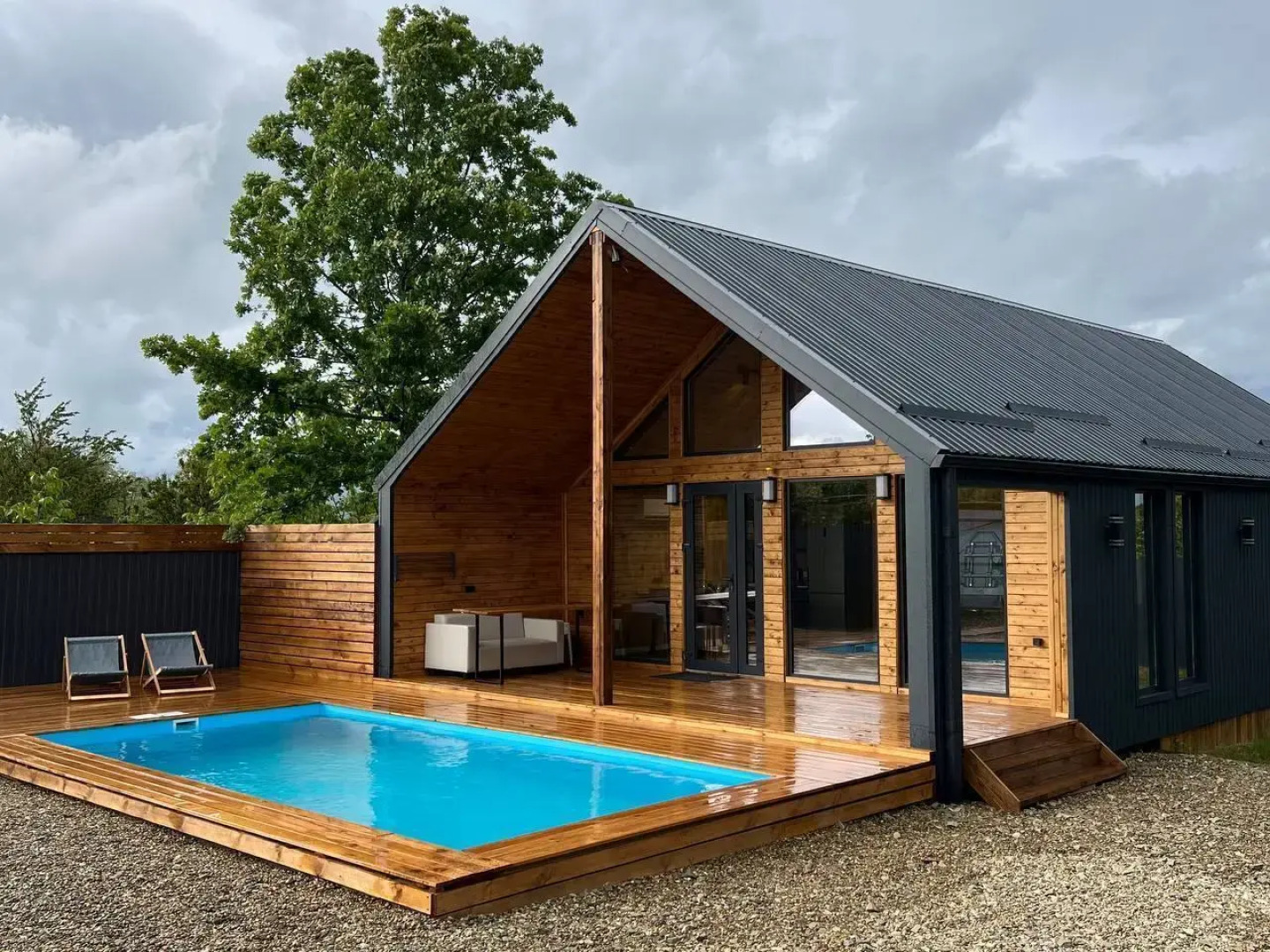 Частный дом Barn-House у леса с бассейном и банным чаном